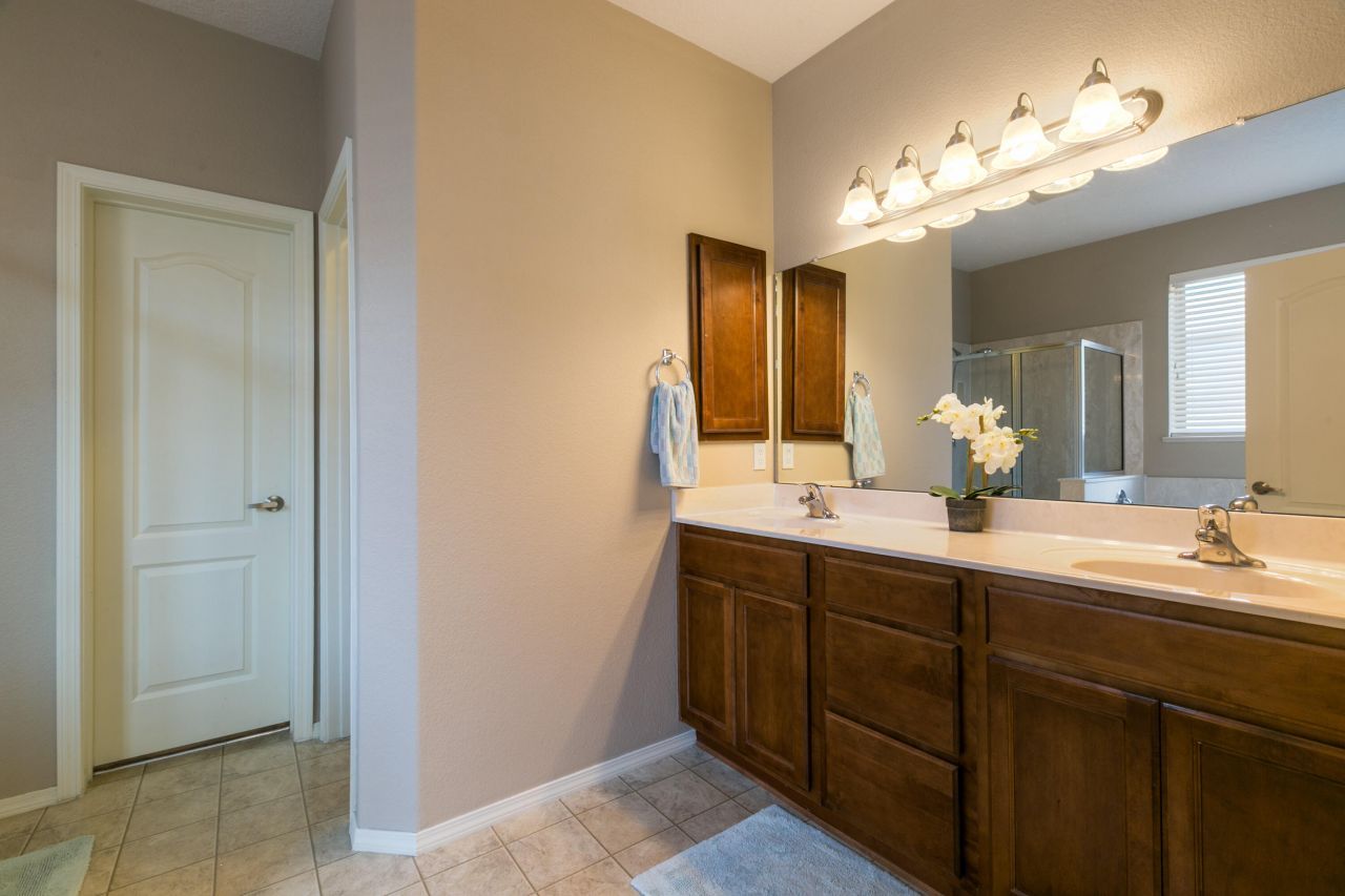 Albuquerque, New Mexico, 87120, United States, 3 Bedrooms Bedrooms, ,2 BathroomsBathrooms,Residential,For Sale,1897760