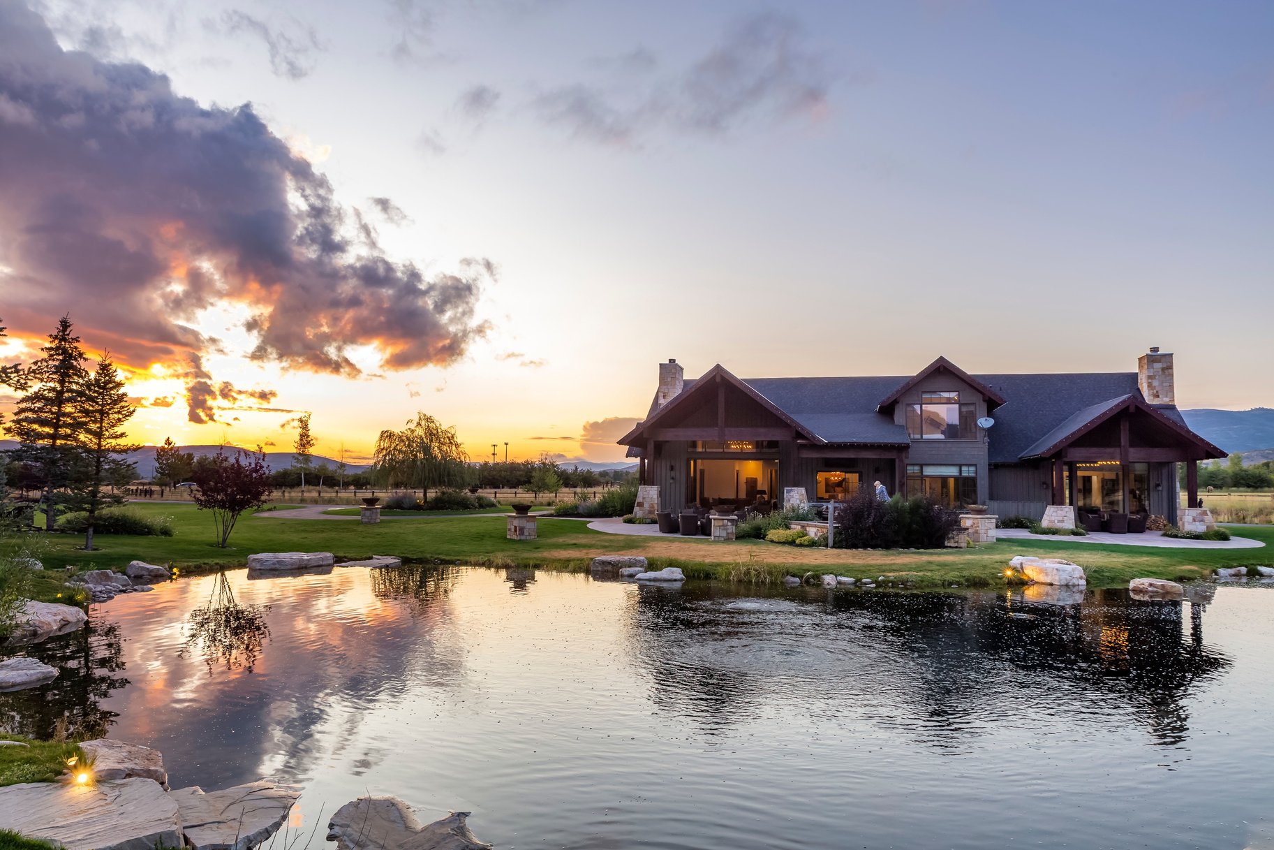  Twilight Moon Ranch on 8 Acres - 物件實景
