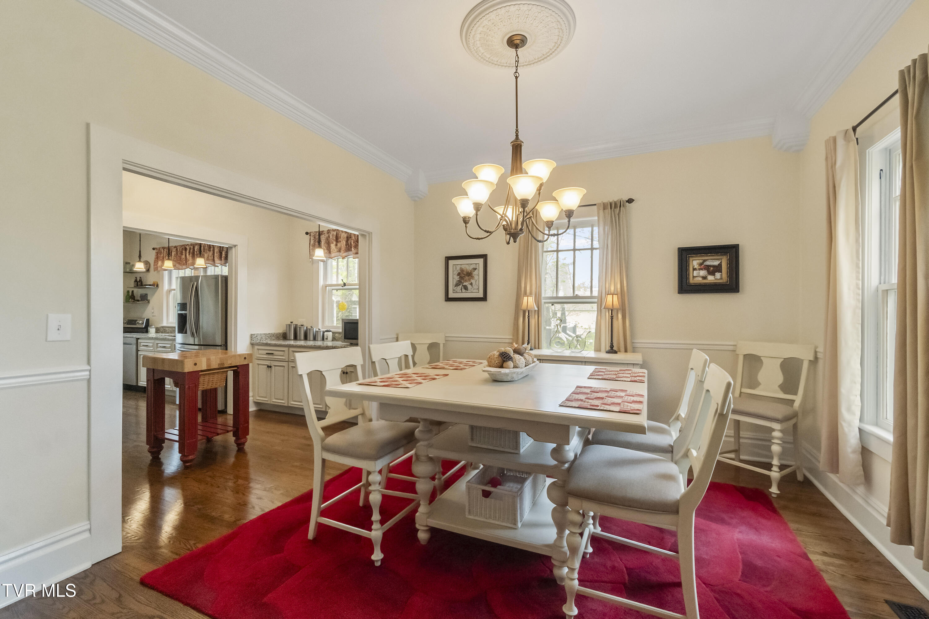 Greeneville, Tennessee, 37745, United States, 4 Bedrooms Bedrooms, ,2 BathroomsBathrooms,Residential,For Sale,1976291