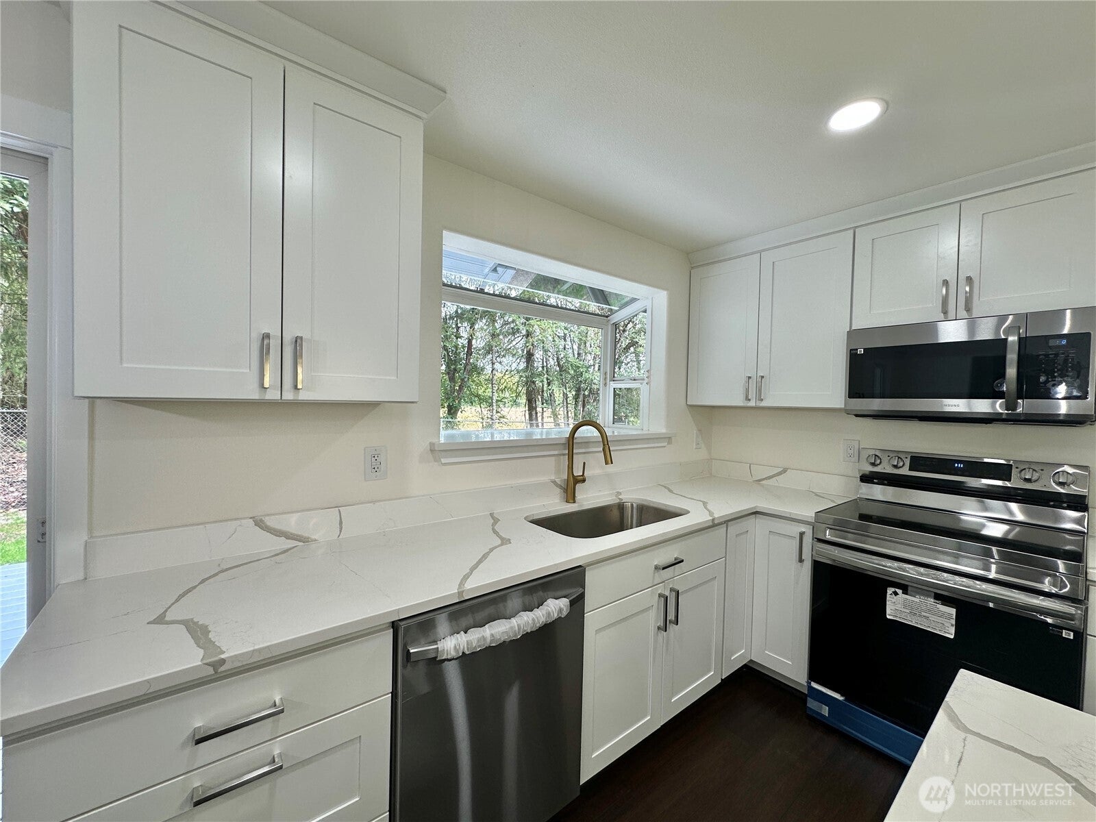 Olympia, Washington, 98516, United States, 4 Bedrooms Bedrooms, ,3 BathroomsBathrooms,Residential,For Sale,1905685