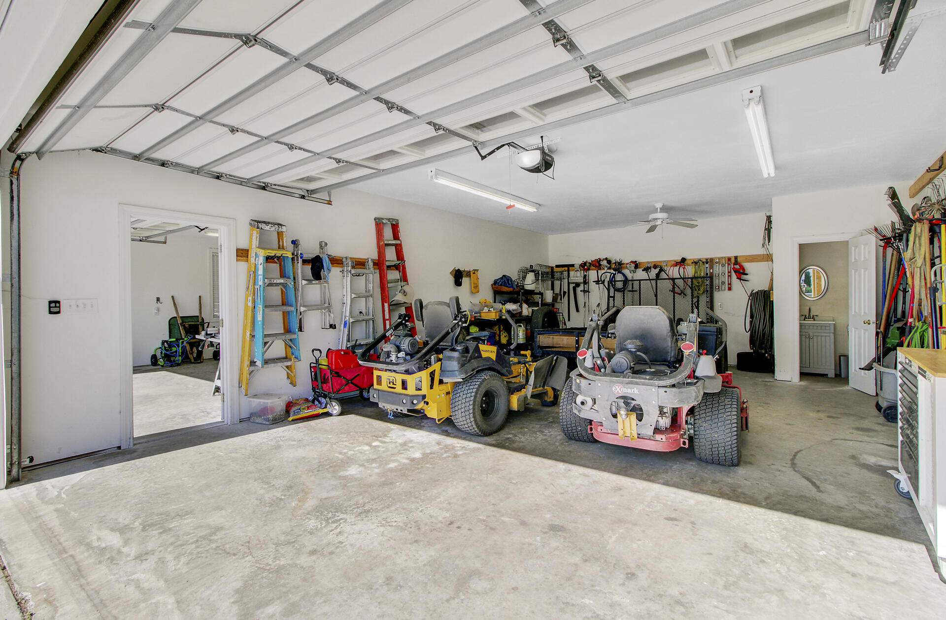 Cross, South Carolina, 29436, United States, 4 Bedrooms Bedrooms, ,3 BathroomsBathrooms,Residential,For Sale,1992832