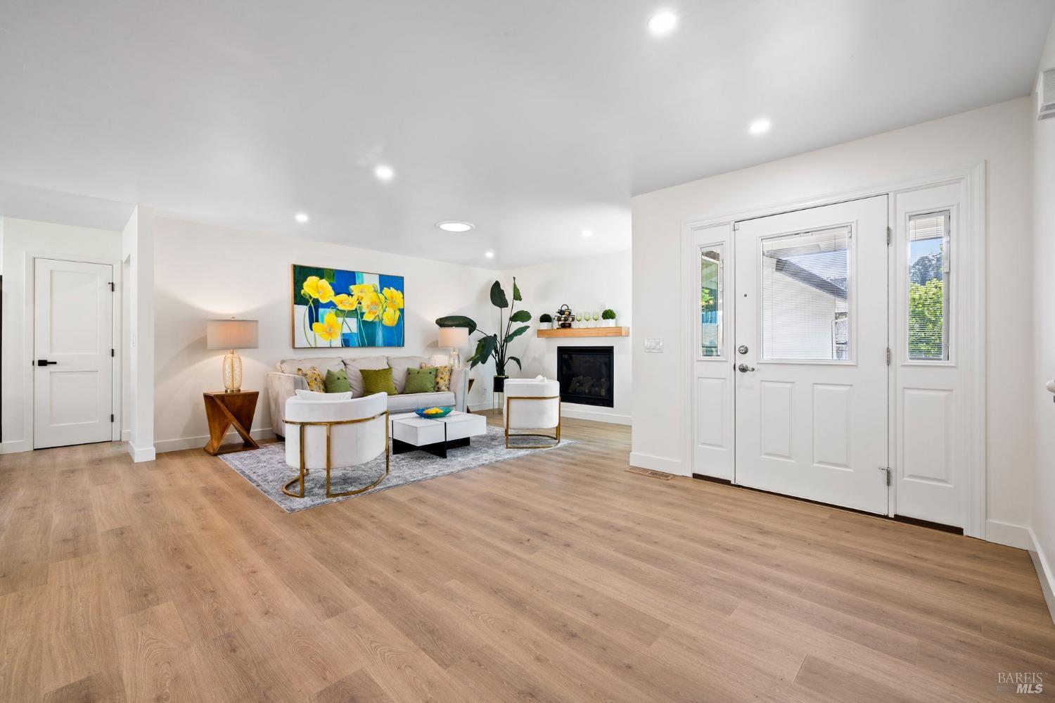 Santa Rosa, California, 95404, United States, 3 Bedrooms Bedrooms, ,2 BathroomsBathrooms,Residential,For Sale,1872467