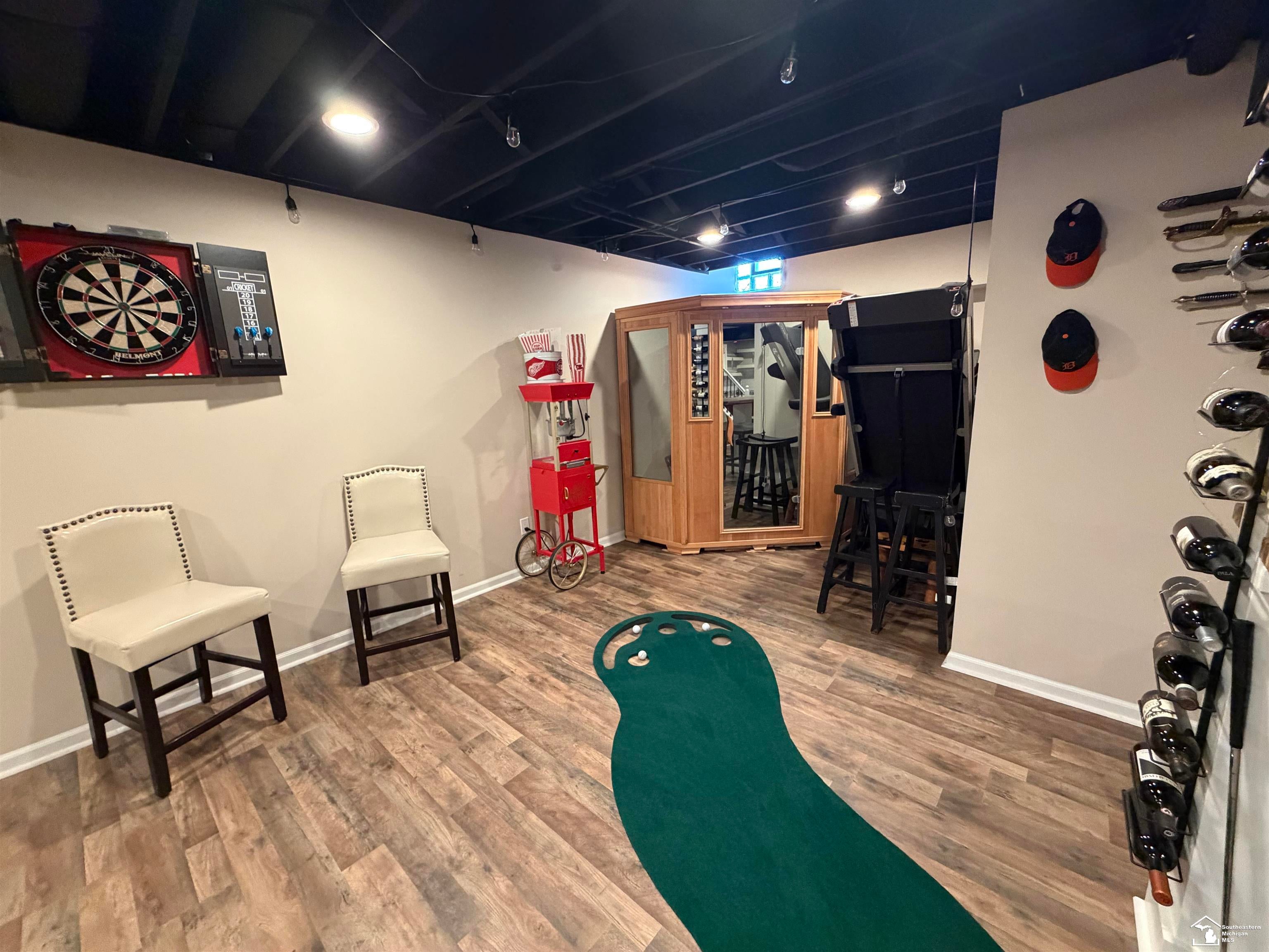 Newport, Michigan, 48166, United States, 3 Bedrooms Bedrooms, ,4 BathroomsBathrooms,Residential,For Sale,2048069