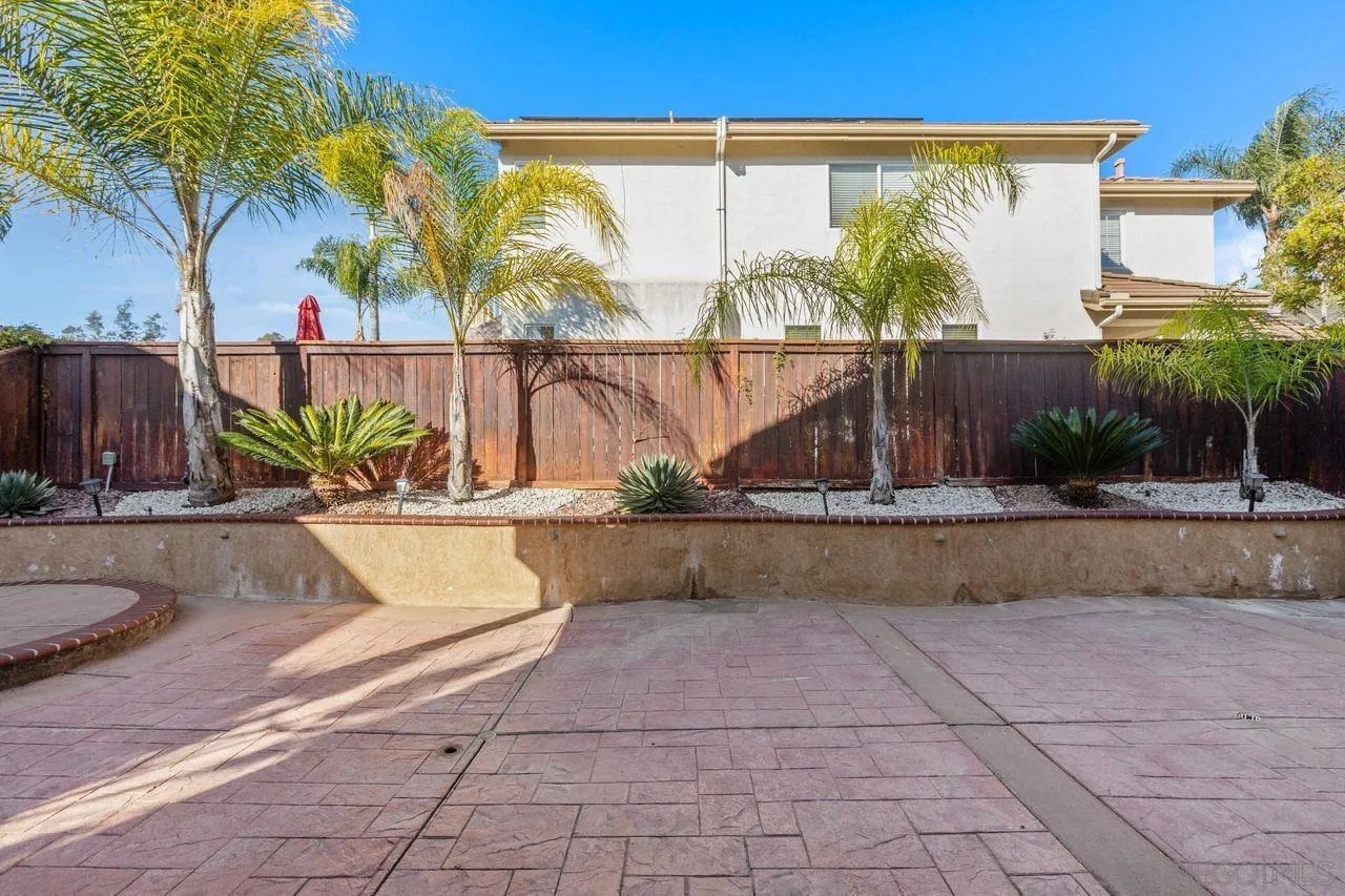 Escondido, California, 92026, United States, 3 Bedrooms Bedrooms, ,3 BathroomsBathrooms,Residential,For Sale,2003359