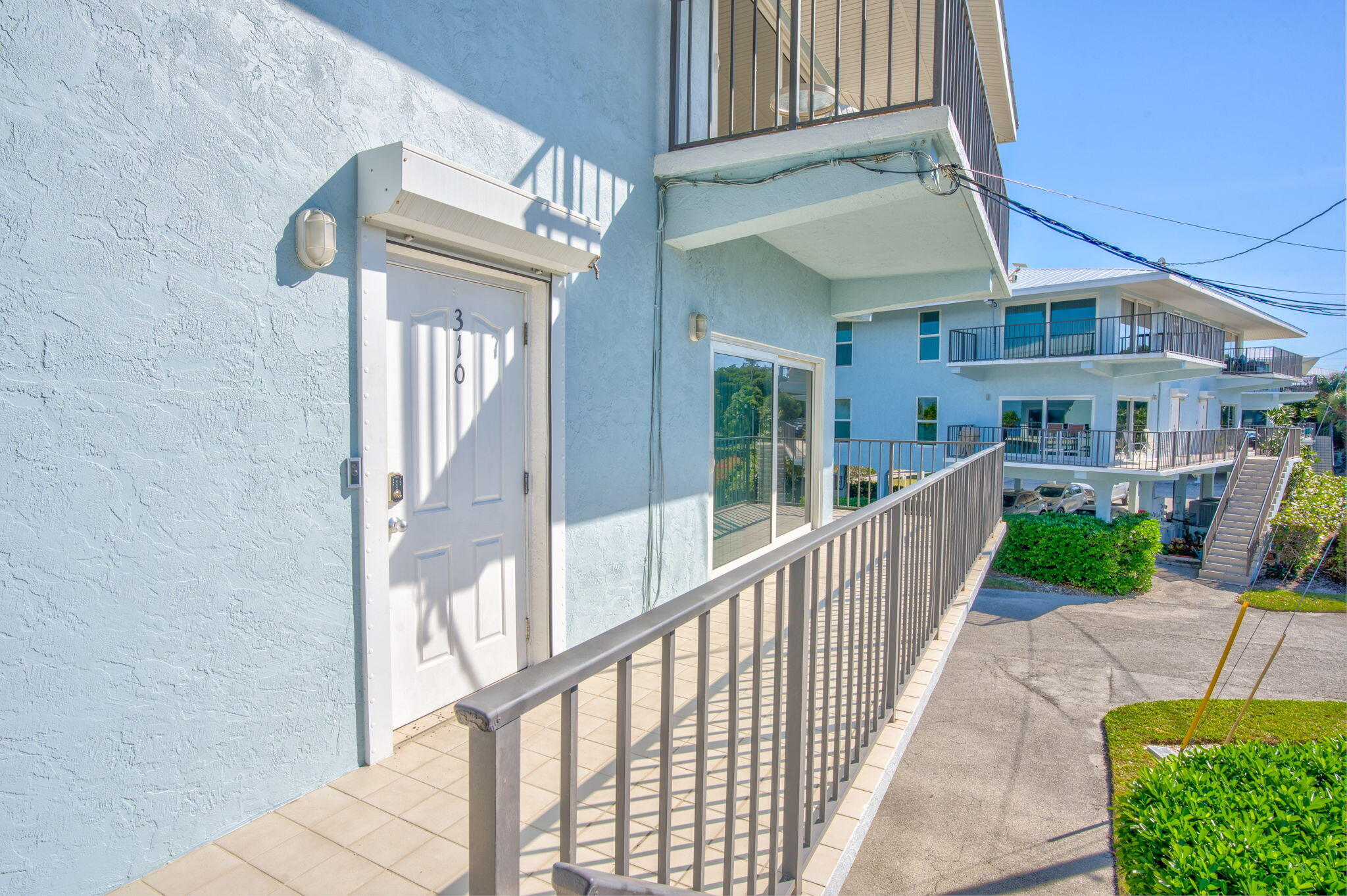 12690 Overseas Highway, 310, MARATHON, Florida, 33050, United States, 2 Bedrooms Bedrooms, ,3 BathroomsBathrooms,Residential,For Sale,12690 Overseas Highway, 310,1676522