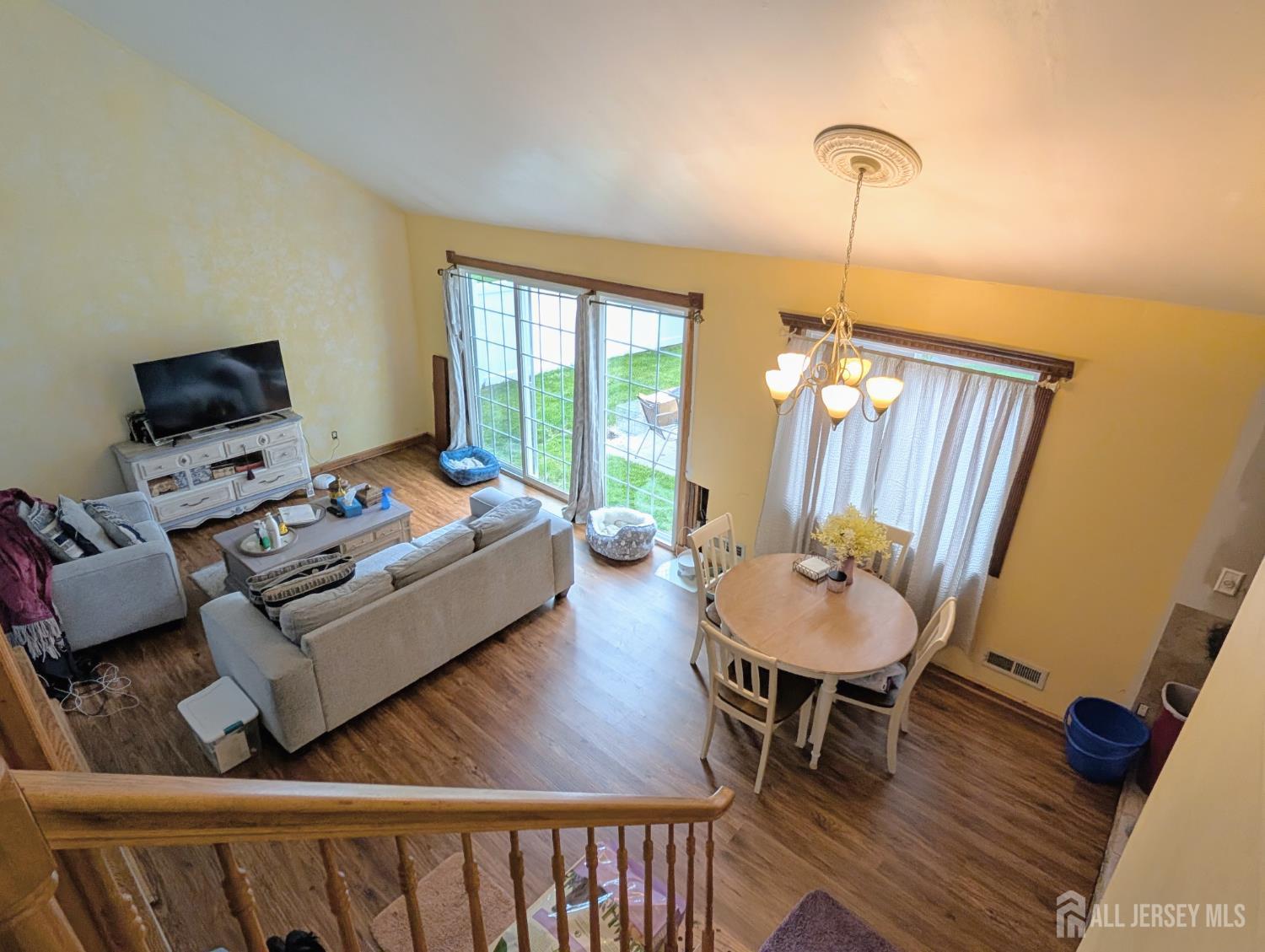 Old Bridge, New Jersey, 08857, United States, 3 Bedrooms Bedrooms, ,2 BathroomsBathrooms,Residential,For Sale,1849014