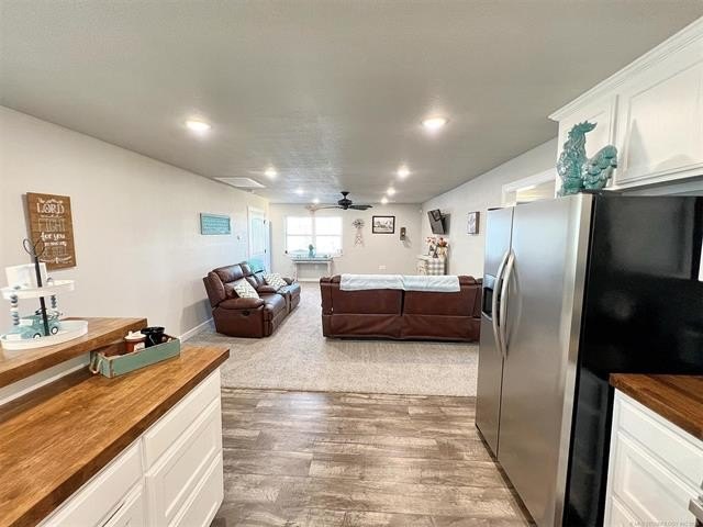 Tahlequah, Oklahoma, 74464, United States, 6 Bedrooms Bedrooms, ,4 BathroomsBathrooms,Residential,For Sale,1982576