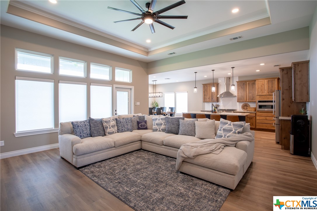 Victoria, Texas, 77904, United States, 4 Bedrooms Bedrooms, ,4 BathroomsBathrooms,Residential,For Sale,1818575