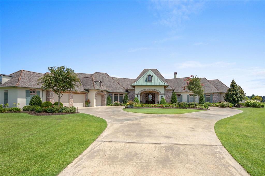 Lake Charles, Louisiana, 70605, United States, 5 Bedrooms Bedrooms, ,8 BathroomsBathrooms,Residential,For Sale,2017314
