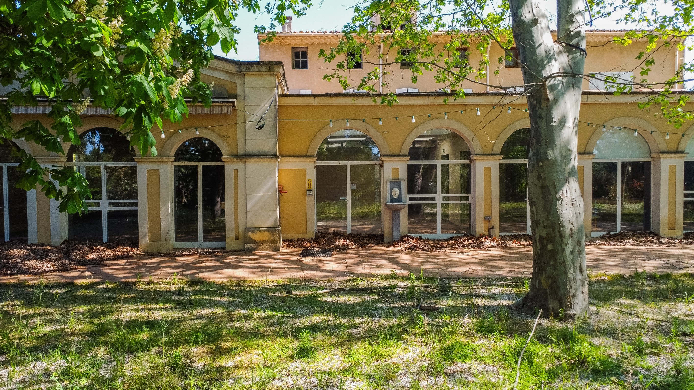  Multifunctional Property in the Heart of the Aix Countryside – Puyricard Area J… - 物件實景