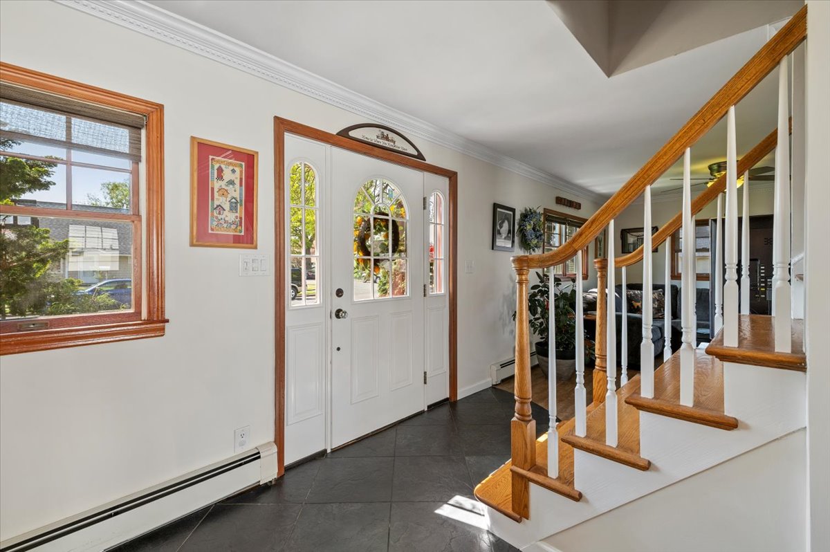 Bethpage, New York, 11714, United States, 3 Bedrooms Bedrooms, ,2 BathroomsBathrooms,Residential,For Sale,1916288