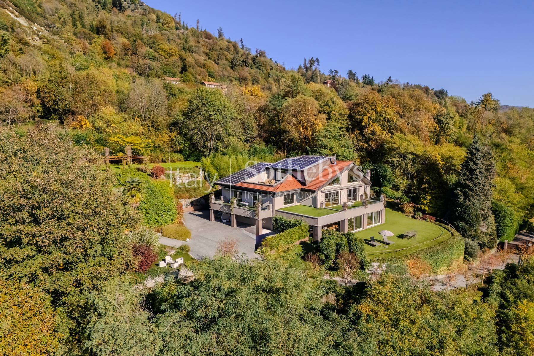  Exclusive modern villa with panoramic lake views and spa - 物件實景