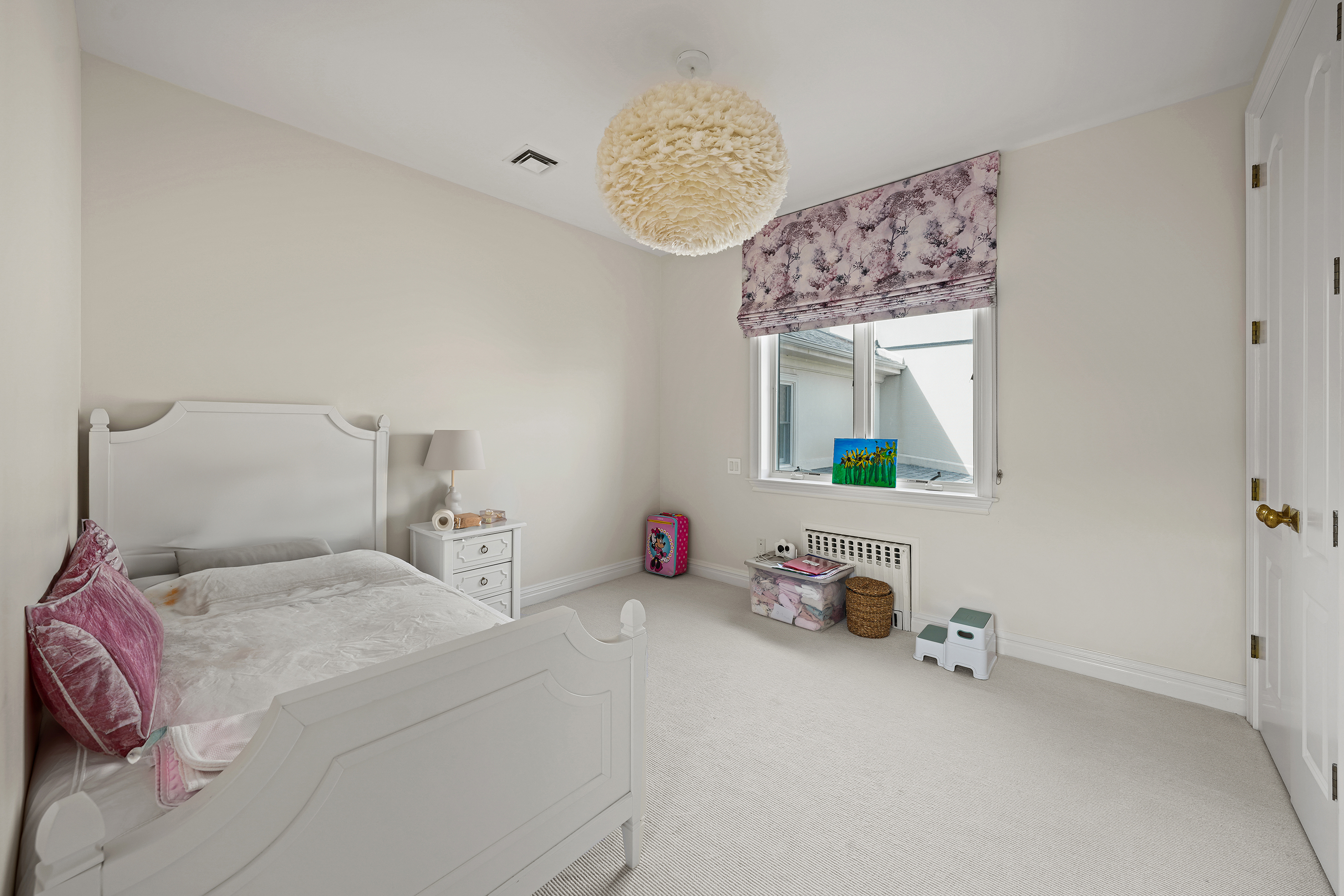 Brooklyn, New York, 11230, United States, 6 Bedrooms Bedrooms, ,5 BathroomsBathrooms,Residential,For Sale,1780771