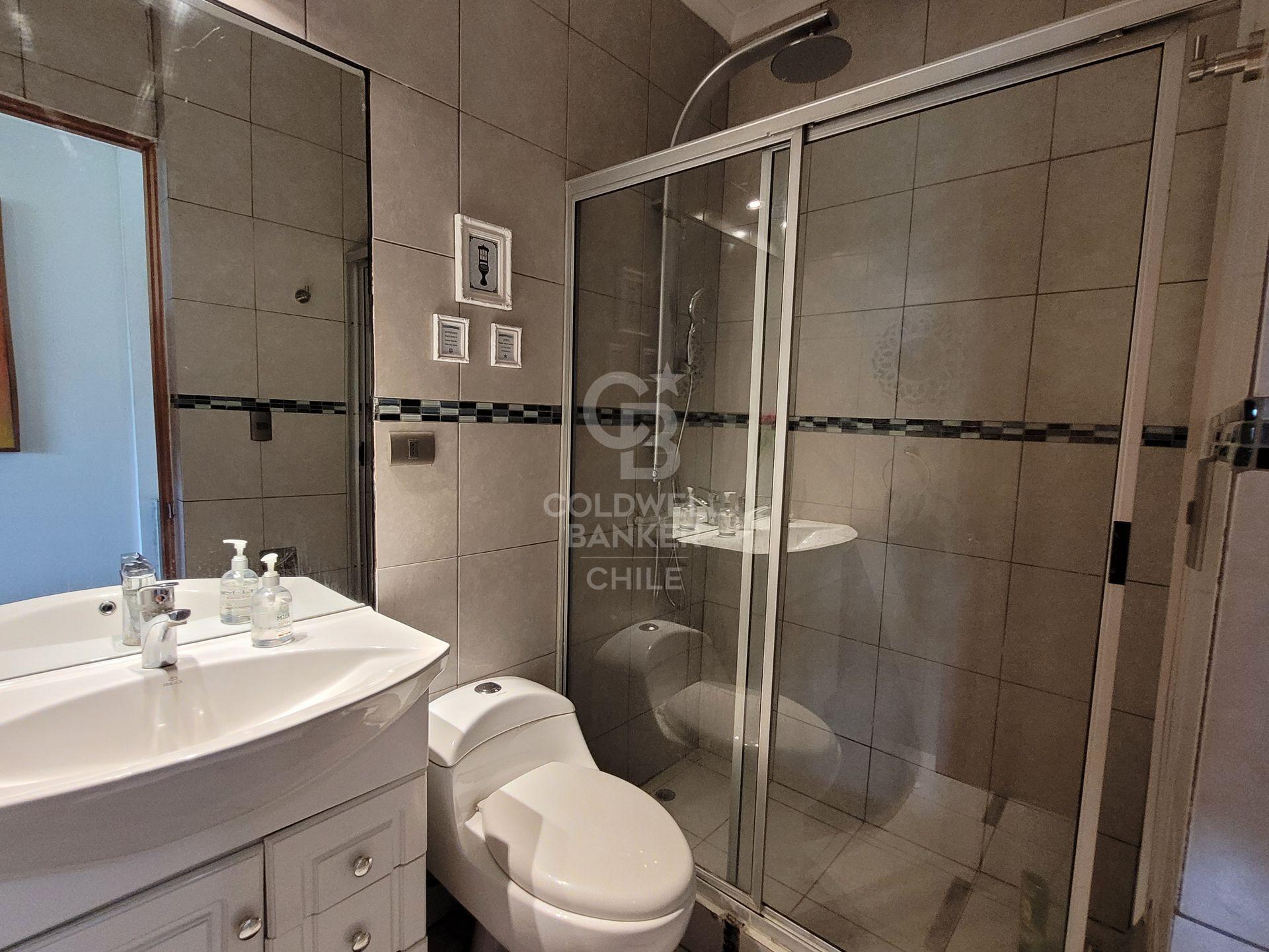 Las Condes, Chile, 5 Bedrooms Bedrooms, ,5 BathroomsBathrooms,Residential,For Sale,1744666
