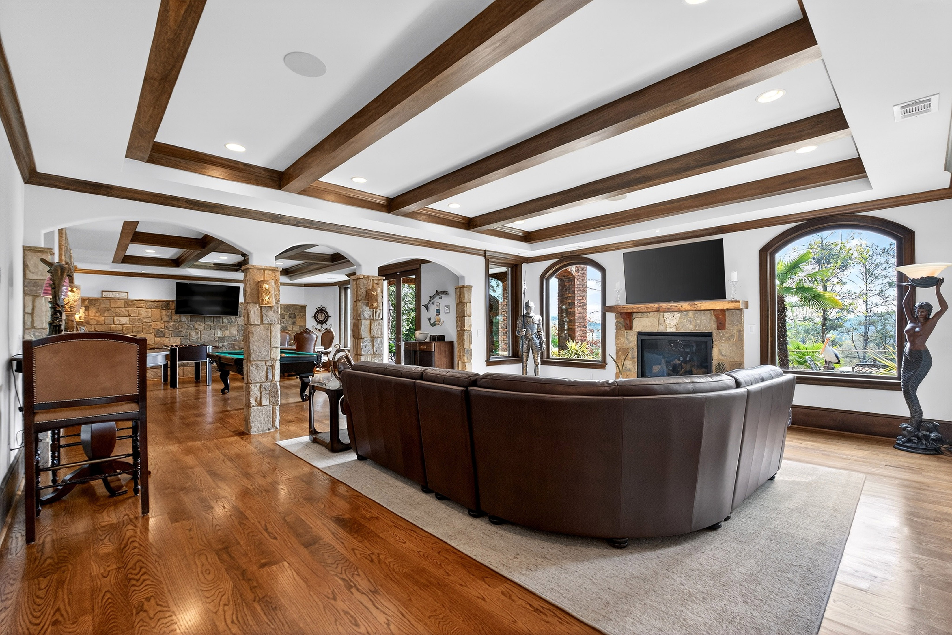  Exquisite Luxury Living with Resort-Style Amenities at St Marlo Country Club - 物件實景