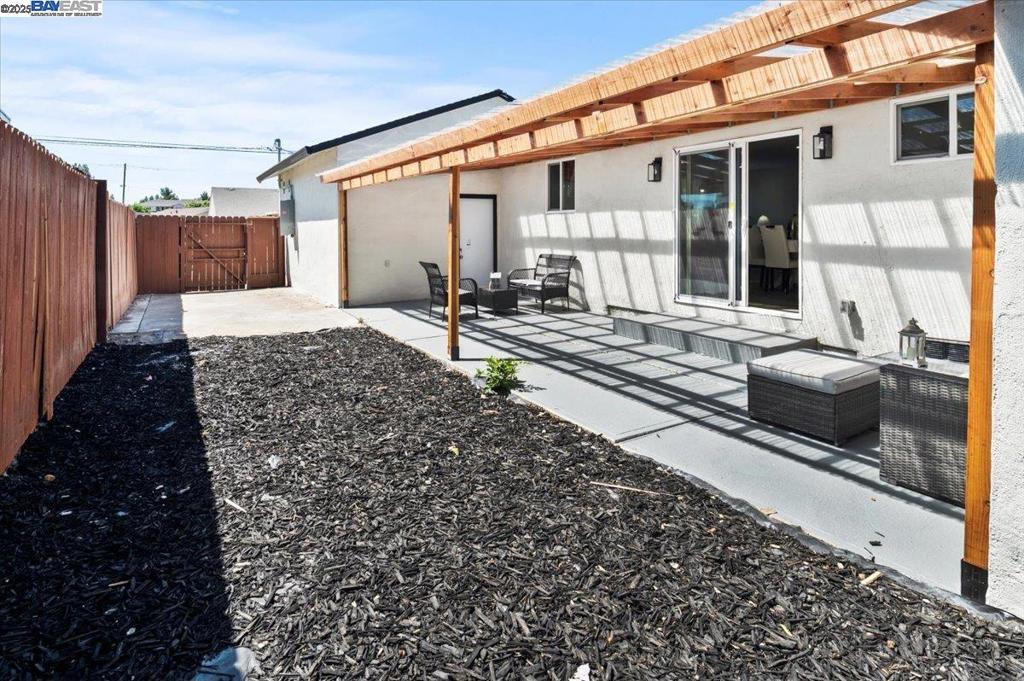 Livermore, California, 94551, United States, 3 Bedrooms Bedrooms, ,2 BathroomsBathrooms,Residential,For Sale,1986082