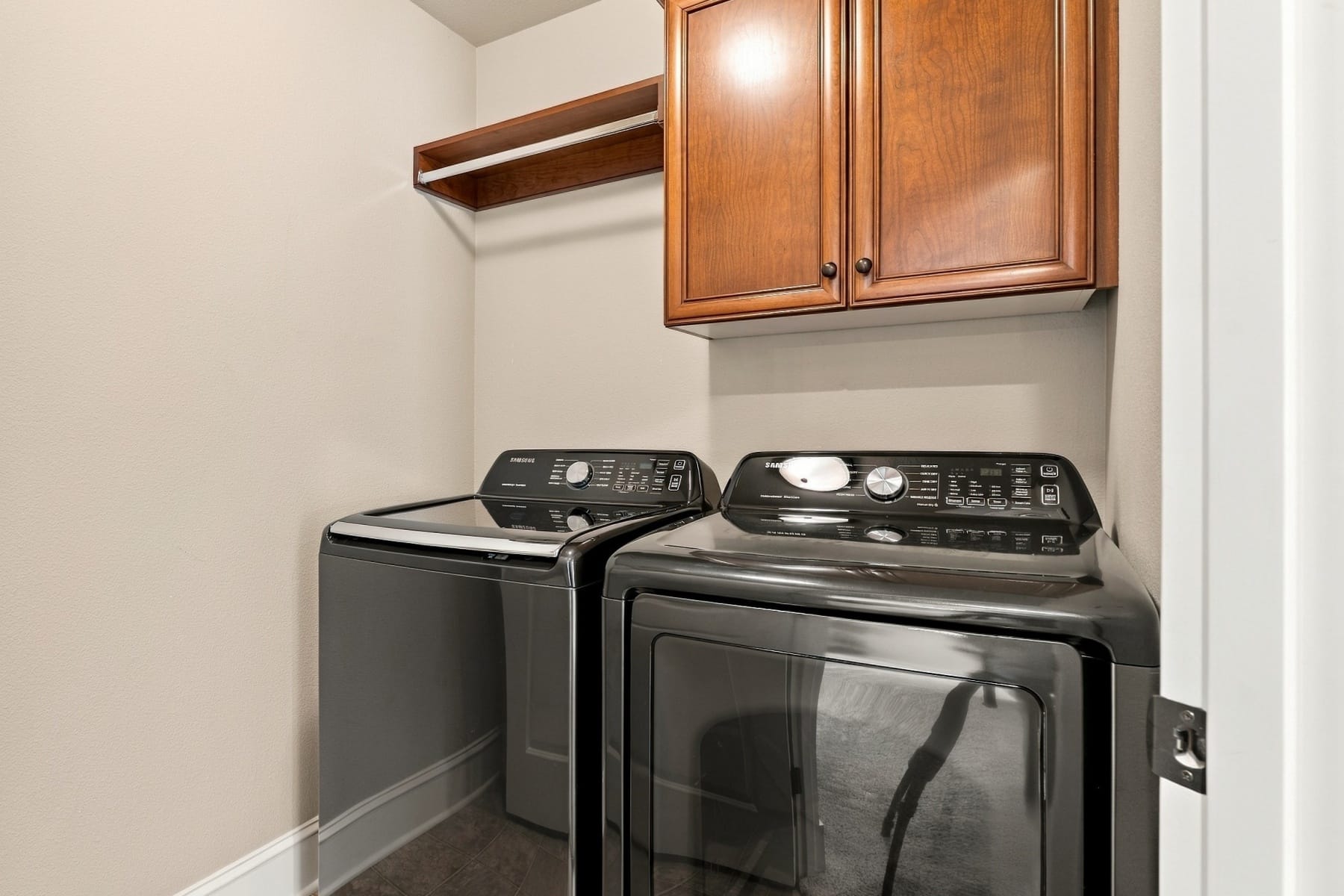  10340 SW HELENIUS ST Tualatin, OR 97062 - 物件實景