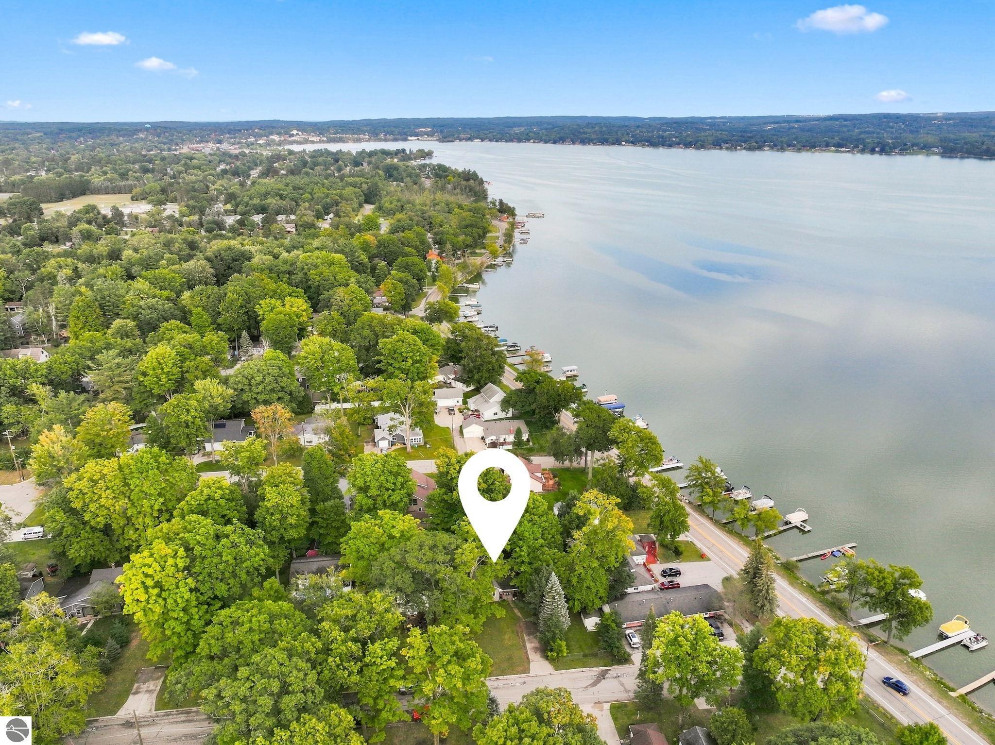 Huron Pl, Cadillac, MI 49601 #1