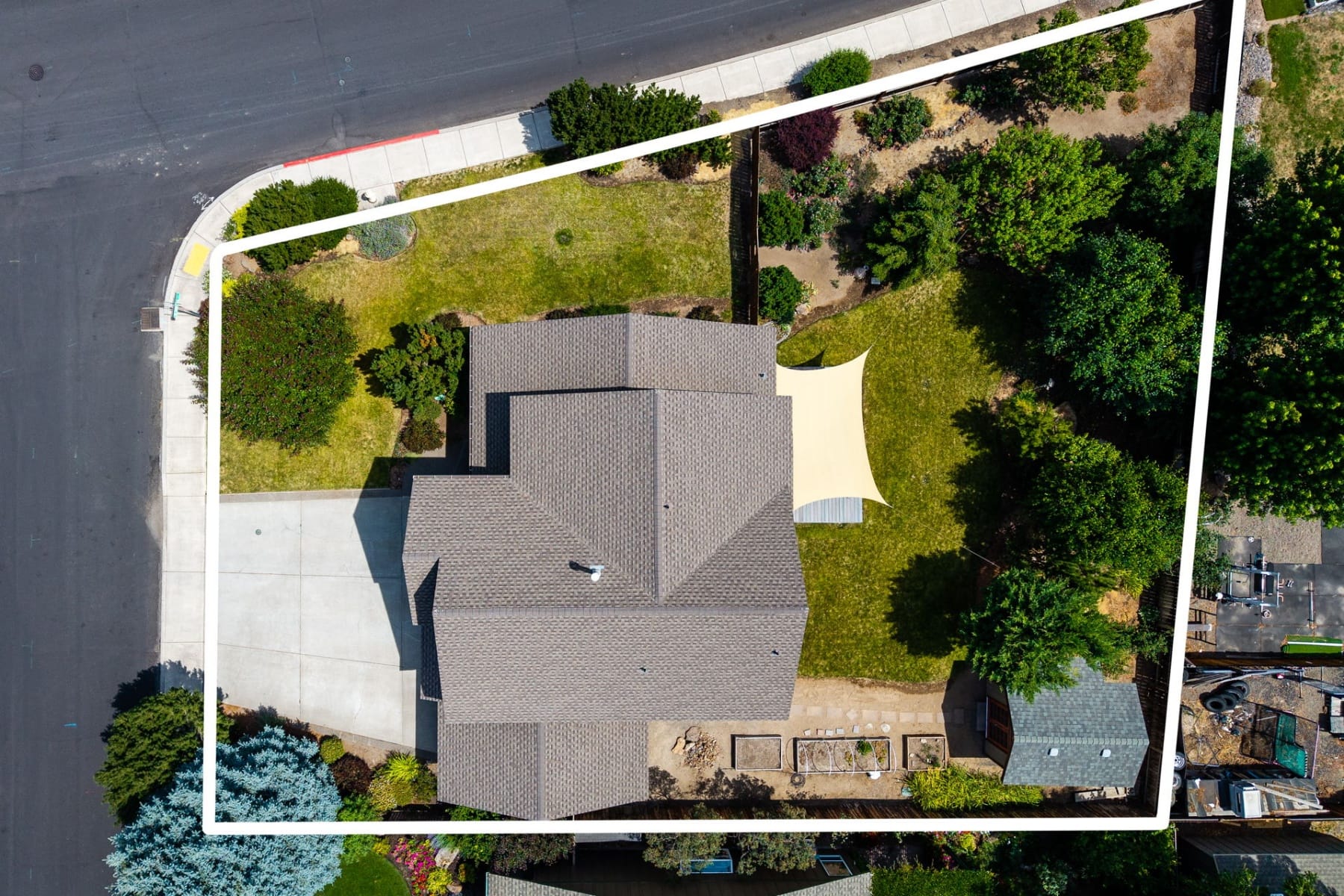  2108 NW Sterling Avenue Redmond, OR 97756 - 物件實景