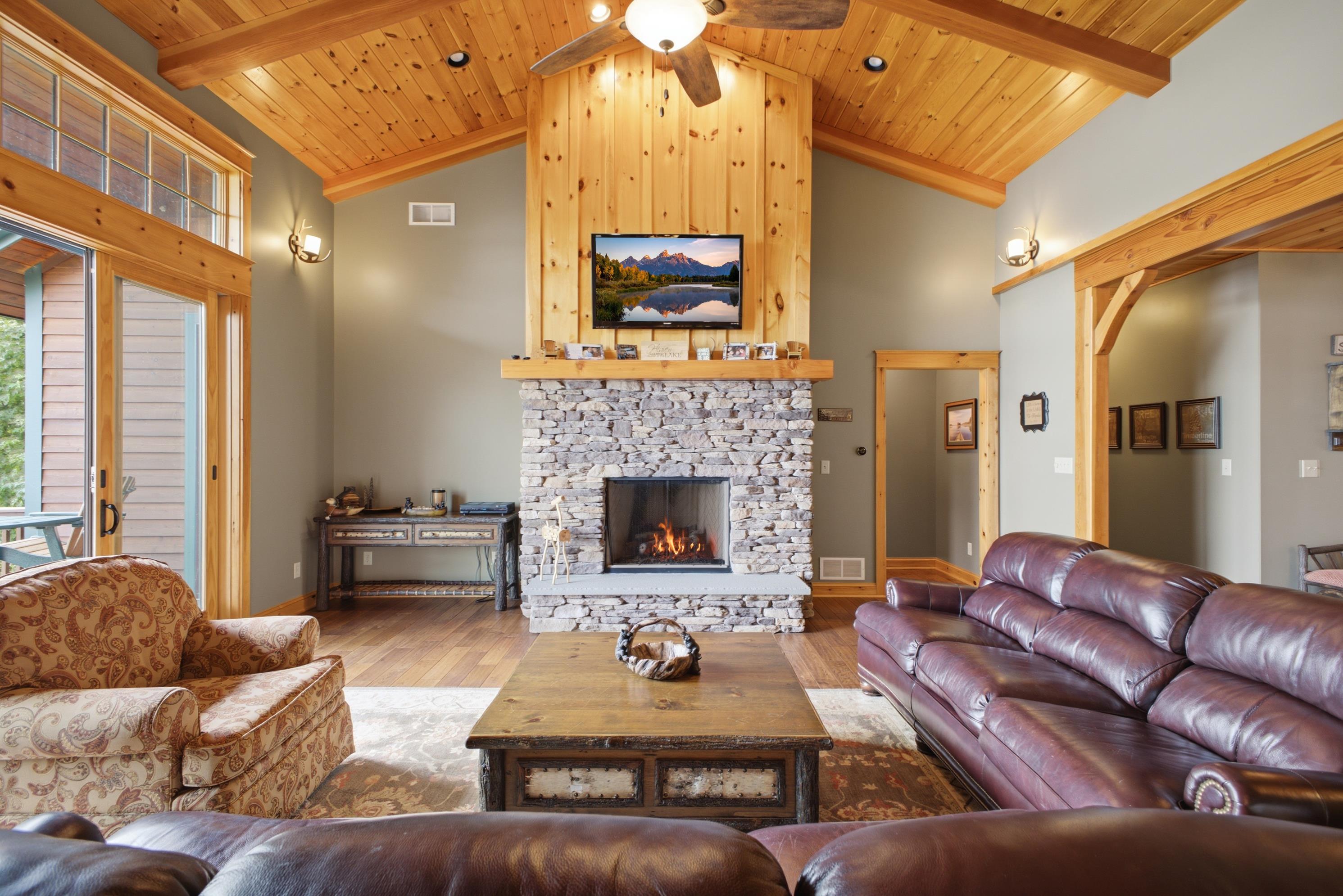  64 Pointe Drive, Schroon Lake, NY, 12870 - 物件實景