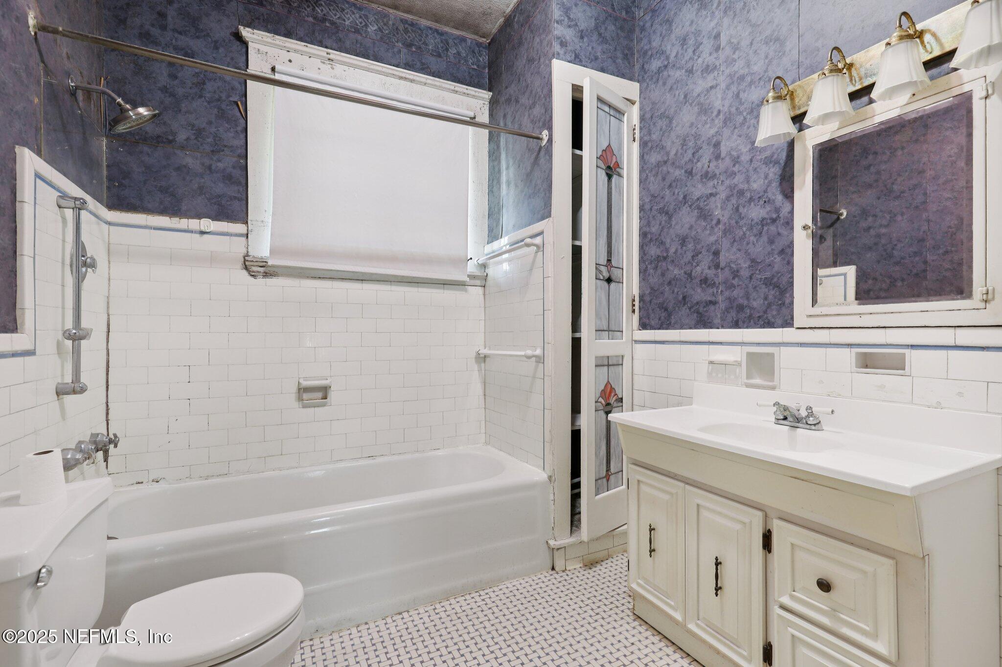 Jacksonville, Florida, 32204, United States, 4 Bedrooms Bedrooms, ,3 BathroomsBathrooms,Residential,For Sale,1989345