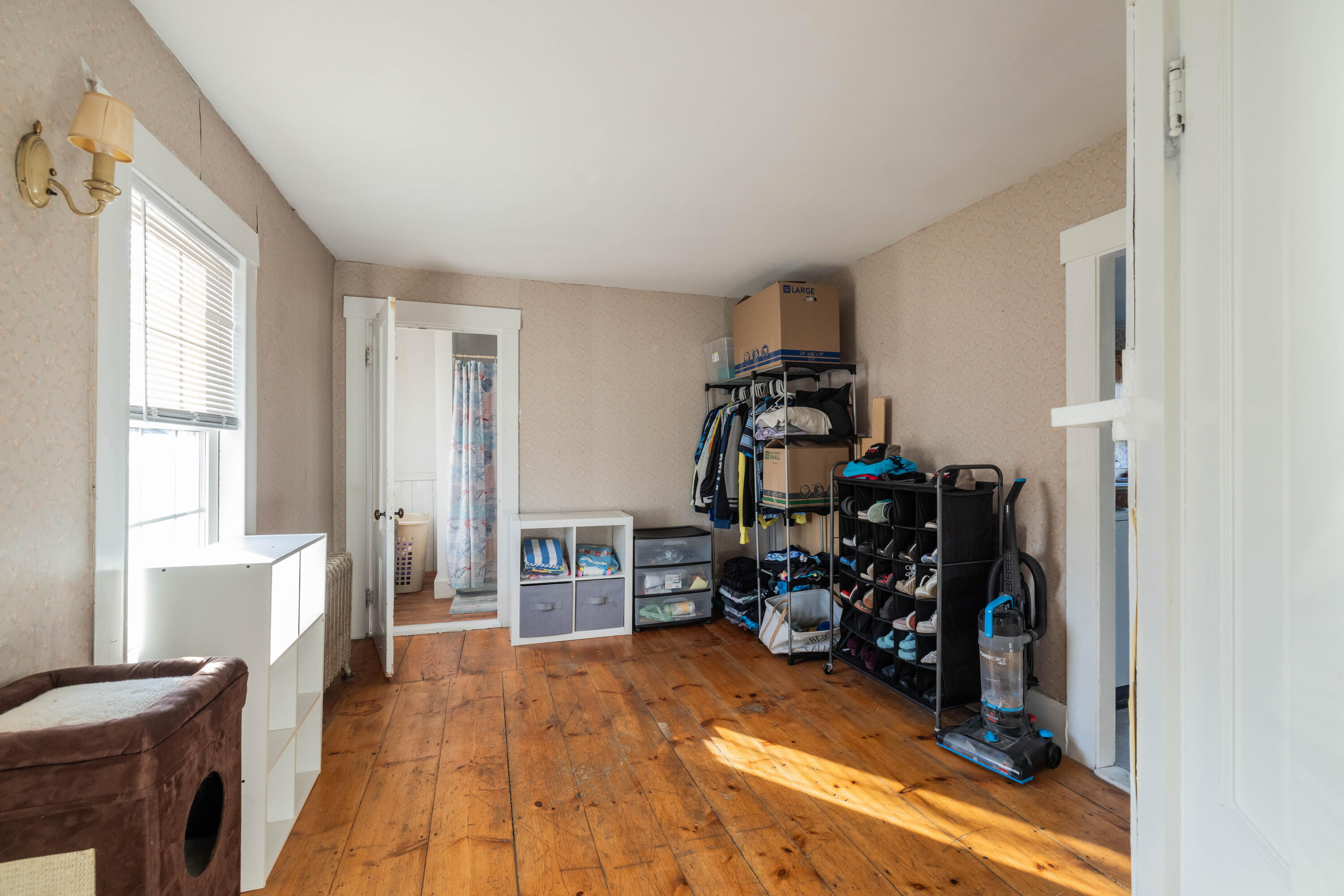 7 High Street, North Berwick, Maine, 03906, United States, 6 Bedrooms Bedrooms, ,3 BathroomsBathrooms,Residential,For Sale,7 High Street,1625255