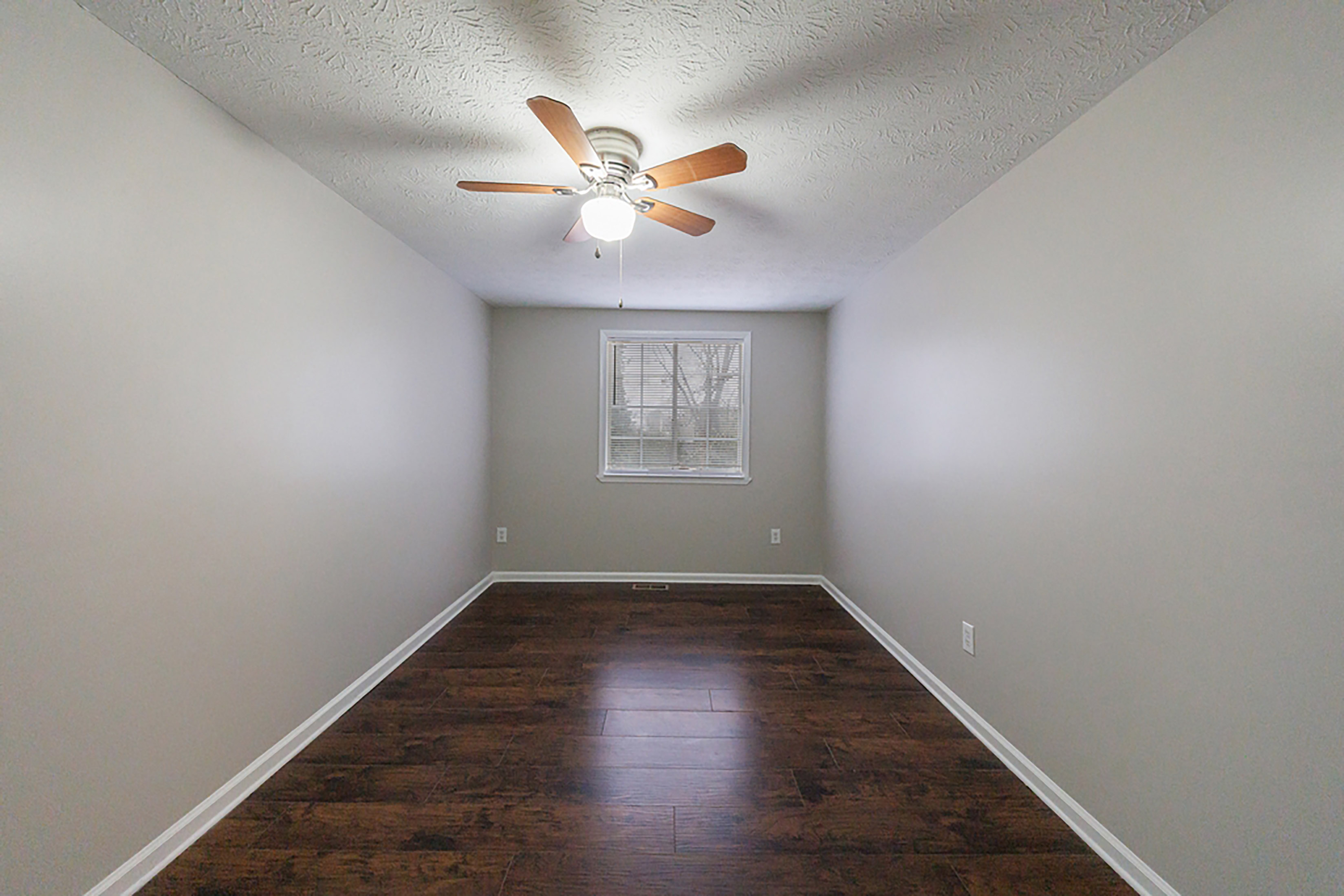  Beautifully Maintained Townhome in Desirable East Cobb Location - 物件實景