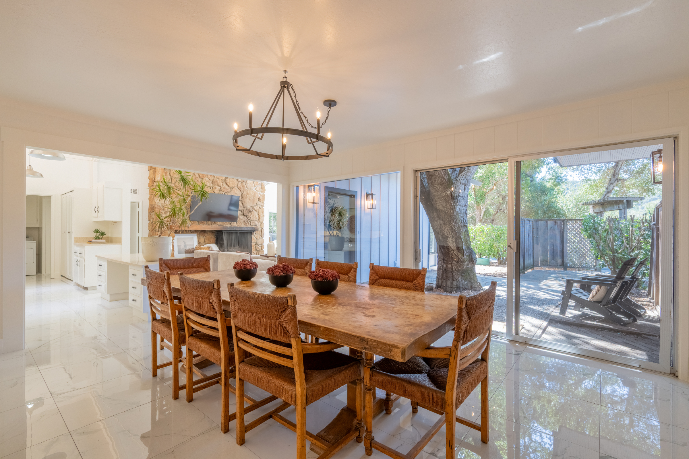  160 East Carmel Valley Road - 物件實景
