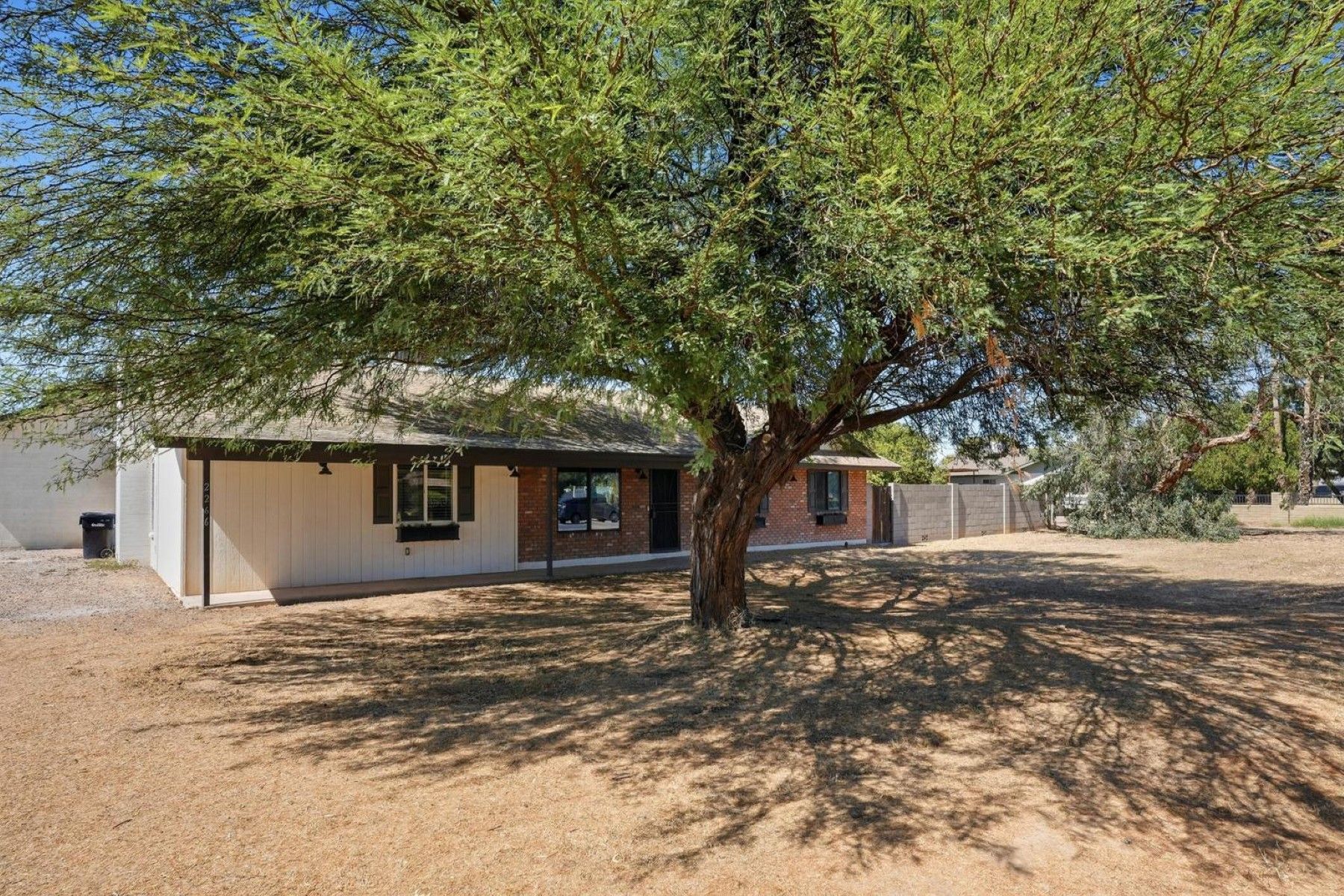  2266 E Willis Rd  Gilbert, AZ - 物件實景