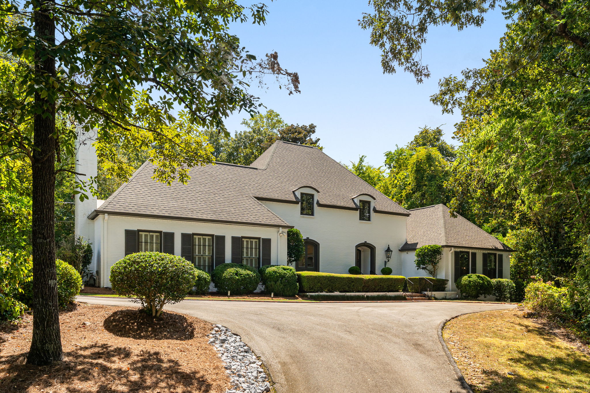 Briar Glen Cir, Mountain Brk, AL 35243