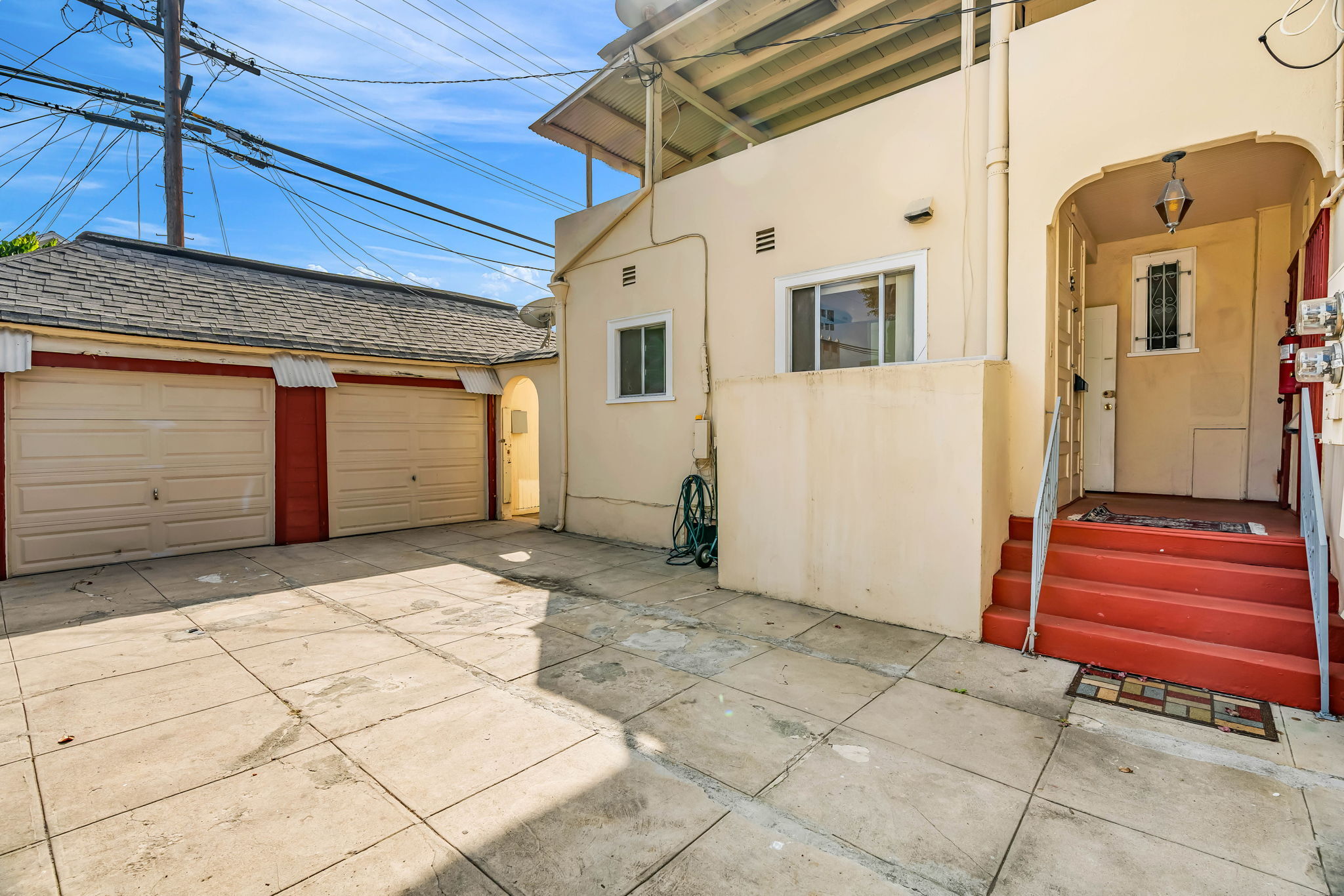  1412 S Victoria Ave - 物件實景