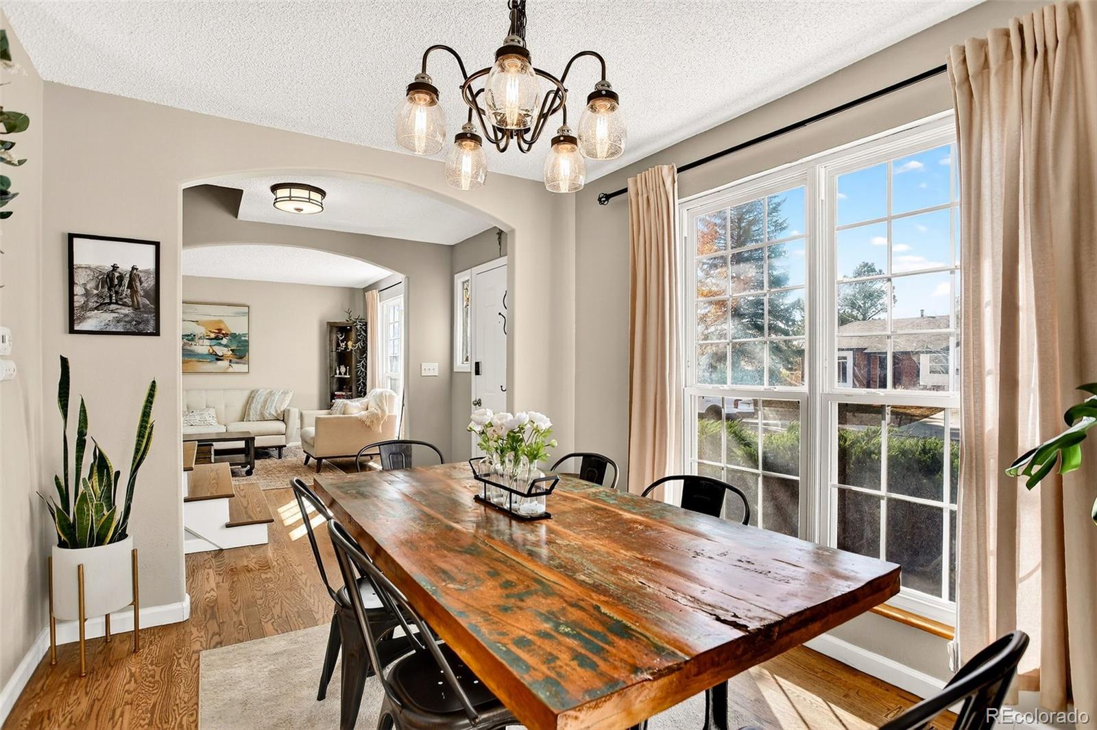 Centennial, Colorado, 80015, United States, 4 Bedrooms Bedrooms, ,2 BathroomsBathrooms,Residential,For Sale,1988993