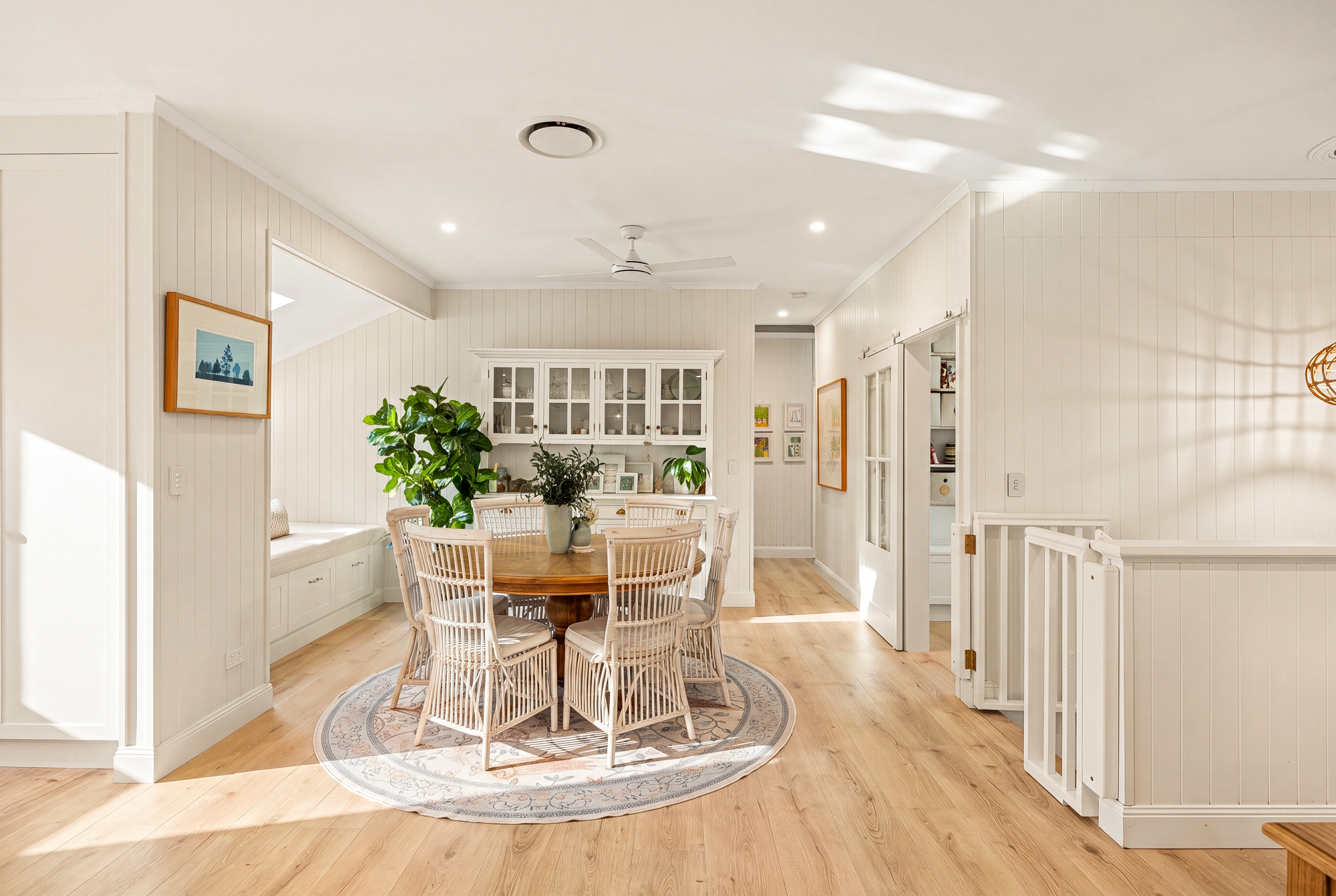  Beautifully Restored Character Home Rich with Privacy, Heart and Soul - 物件實景