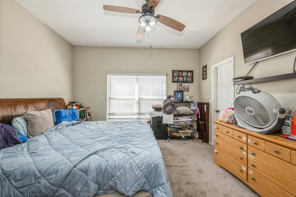 Longwood, Florida, 32750, United States, 6 Bedrooms Bedrooms, ,4 BathroomsBathrooms,Residential,For Sale,1896627