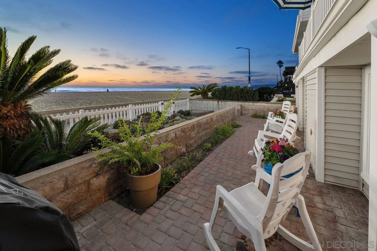 San Diego, California, 92109, United States, 4 Bedrooms Bedrooms, ,5 BathroomsBathrooms,Residential,For Sale,1951021