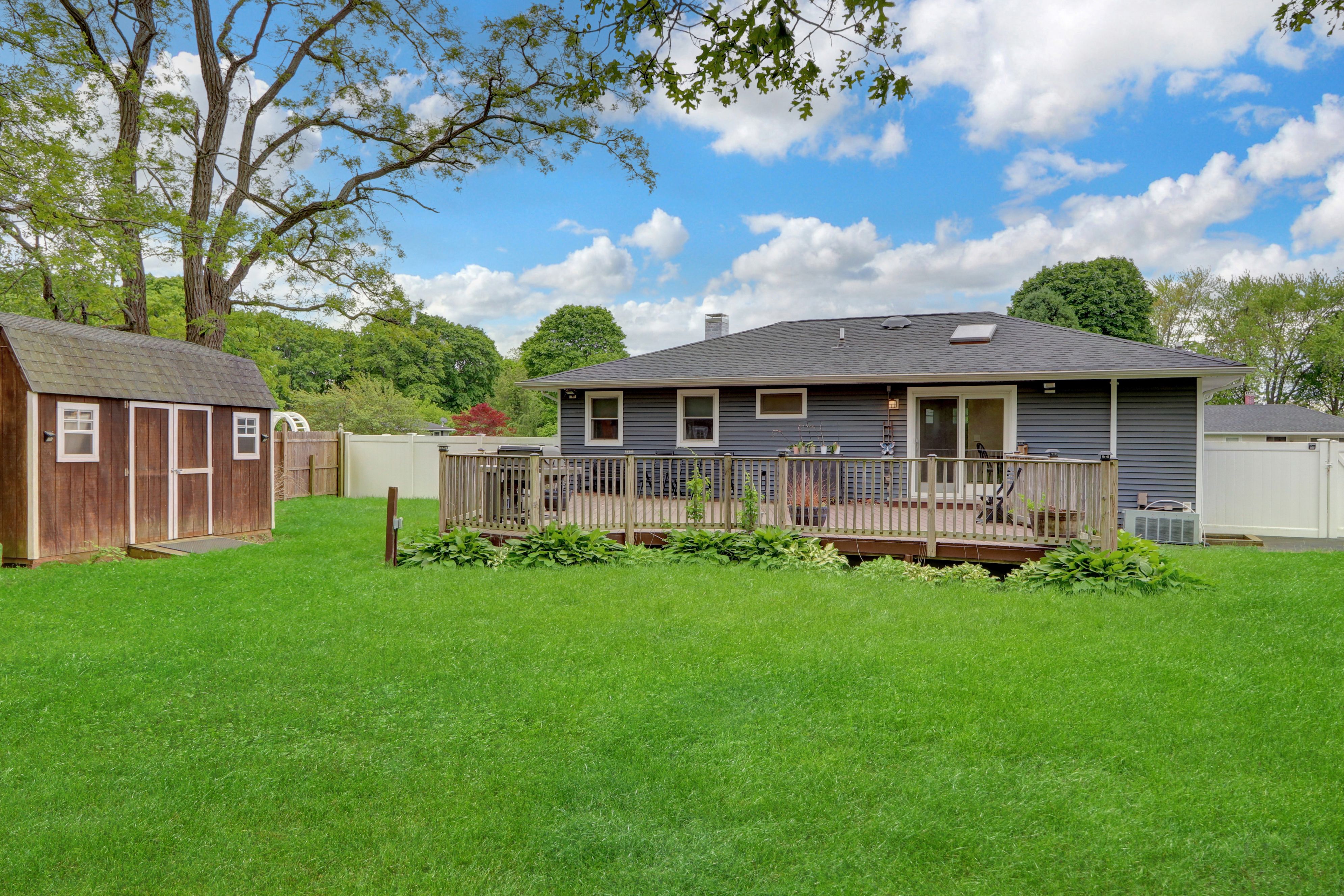 Brookhaven, New York, 11719, United States, 3 Bedrooms Bedrooms, ,2 BathroomsBathrooms,Residential,For Sale,1924488
