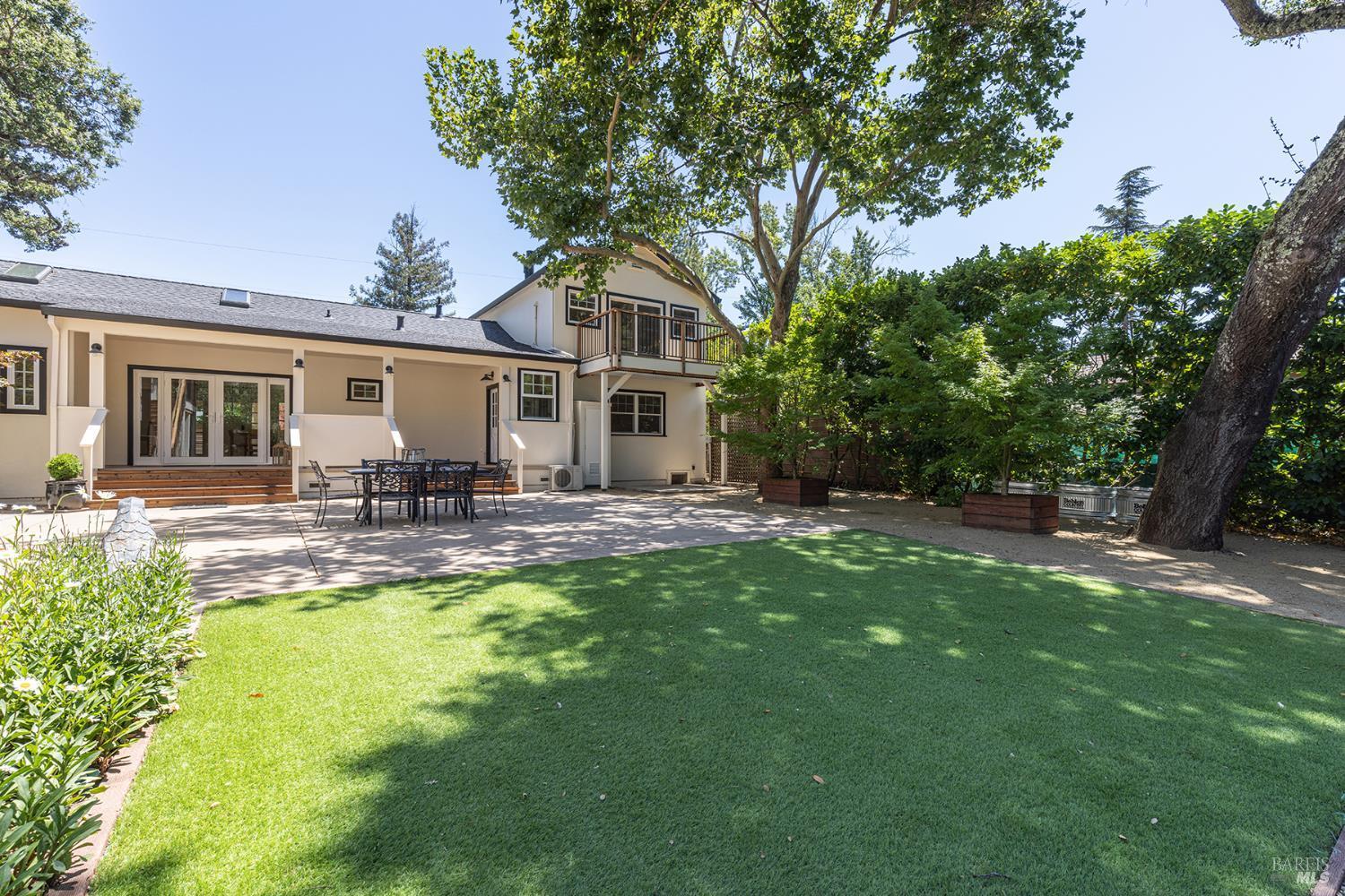 Glen Ellen, California, 95442, United States, 4 Bedrooms Bedrooms, ,3 BathroomsBathrooms,Residential,For Sale,1904205