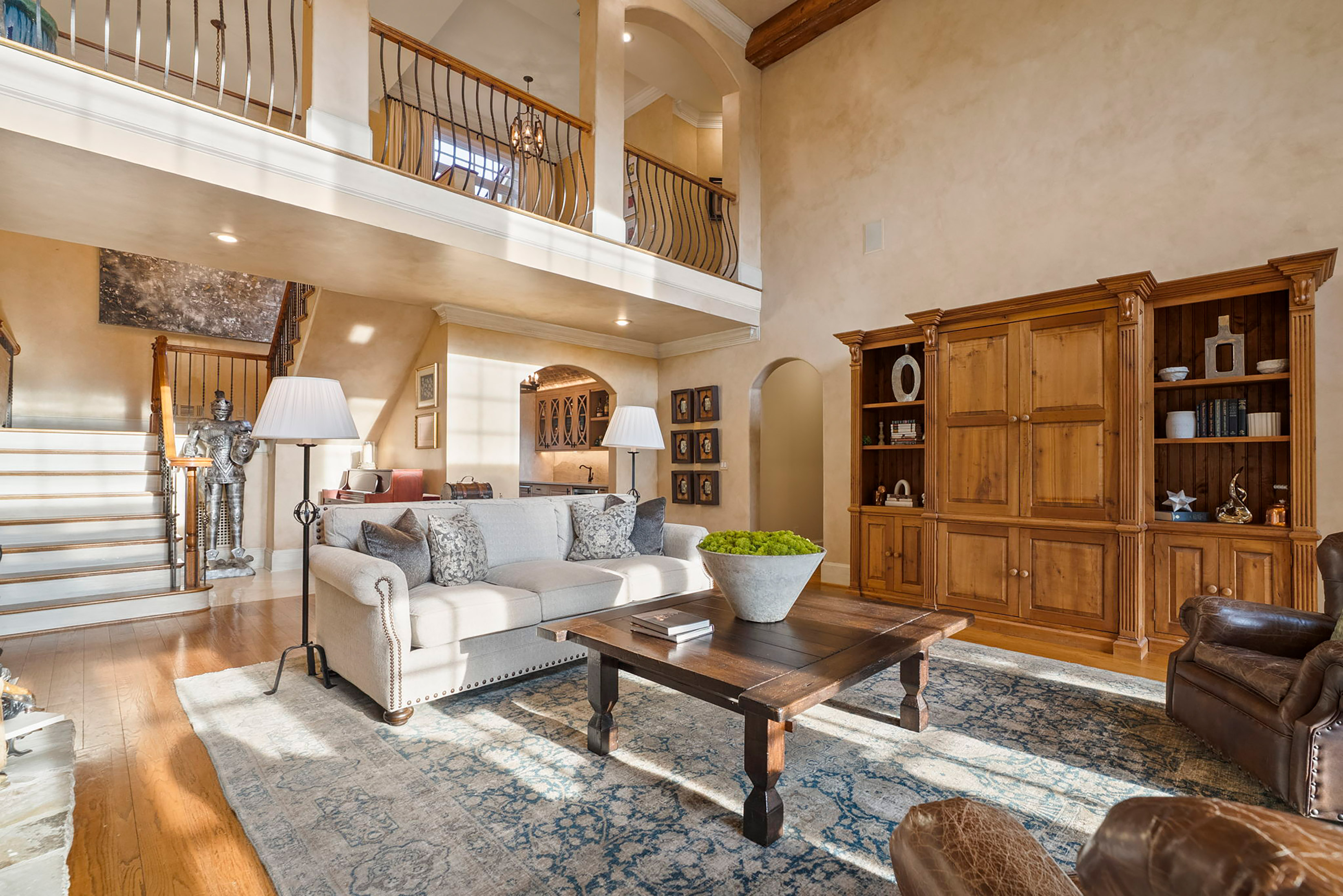  Remarkable Spanish-style Estate on 3.8+/- Private Acres - 物件實景