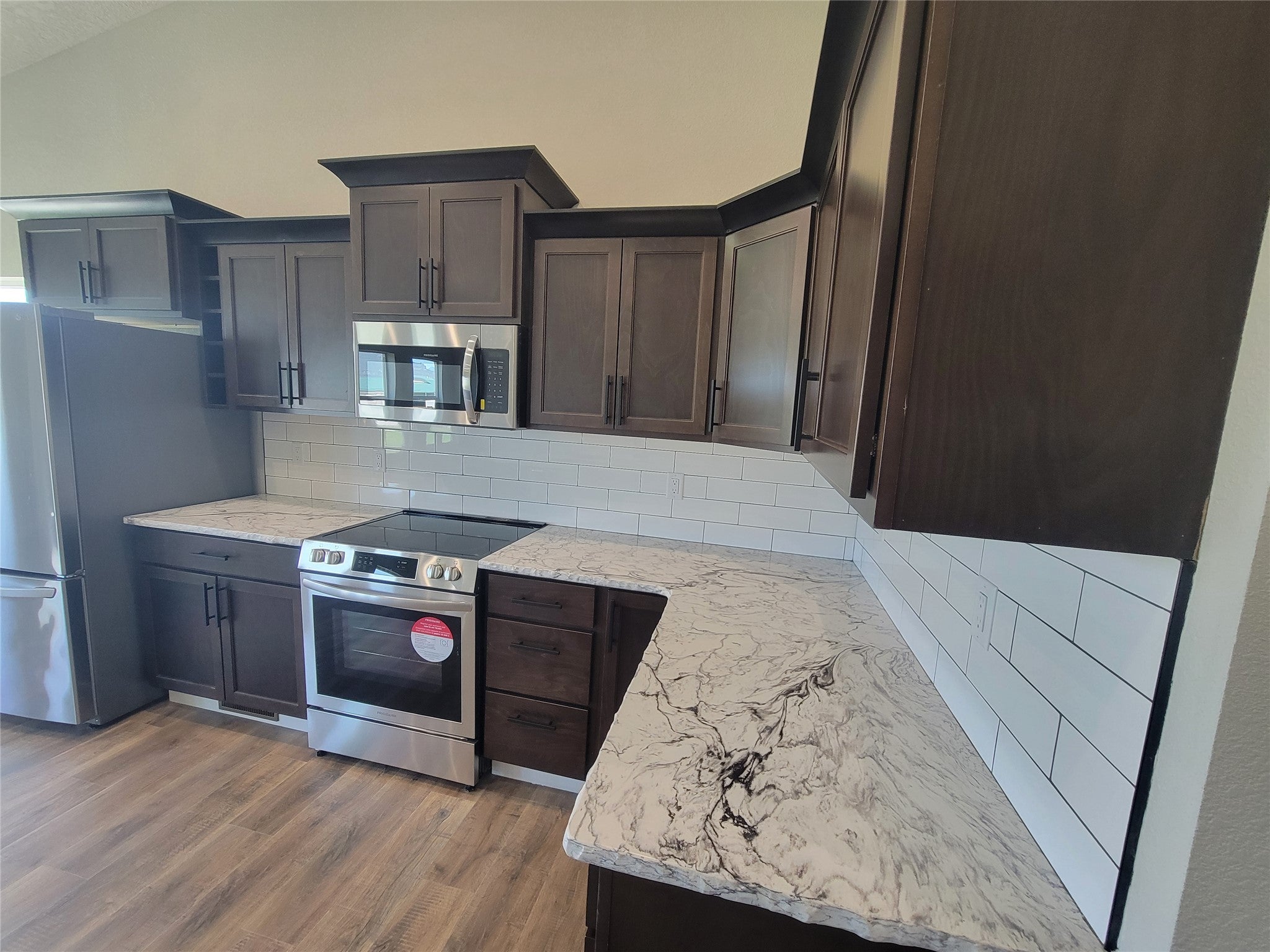 Plains, Montana, 59859, United States, 6 Bedrooms Bedrooms, ,3 BathroomsBathrooms,Residential,For Sale,1866900