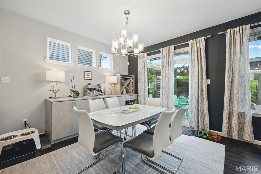 St Charles, Missouri, 63301, United States, 4 Bedrooms Bedrooms, ,3 BathroomsBathrooms,Residential,For Sale,1997020