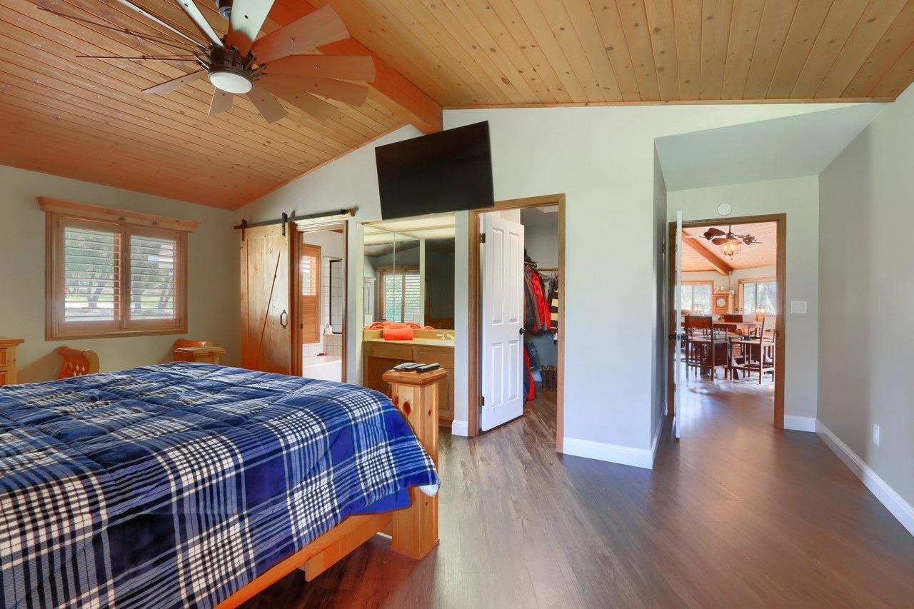 Ahwahnee, California, 93601, United States, 3 Bedrooms Bedrooms, ,2 BathroomsBathrooms,Residential,For Sale,1763270