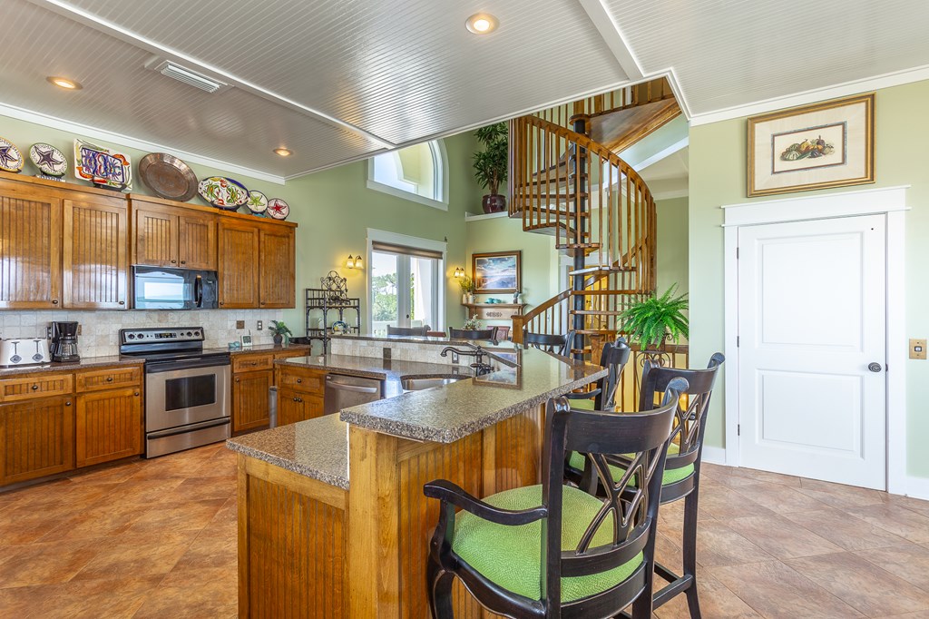 Saint George Island, Florida, 32328, United States, 5 Bedrooms Bedrooms, ,6 BathroomsBathrooms,Residential,For Sale,1976248