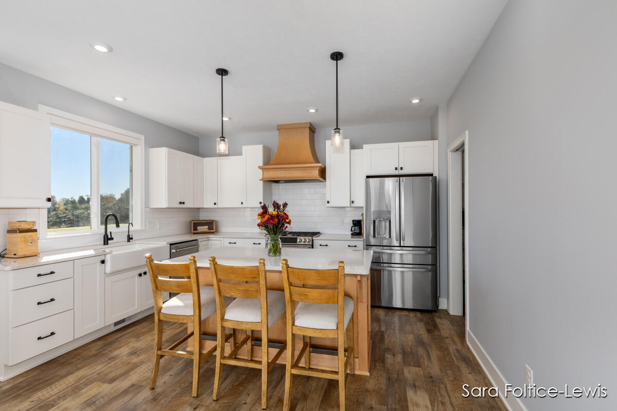 Grand Rapids, Michigan, 49512, United States, 4 Bedrooms Bedrooms, ,4 BathroomsBathrooms,Residential,For Sale,1976019