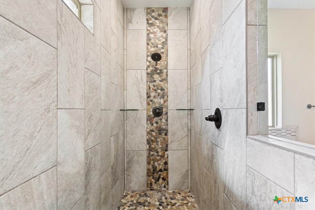 Salado, Texas, 76571, United States, 4 Bedrooms Bedrooms, ,3 BathroomsBathrooms,Residential,For Sale,1978571