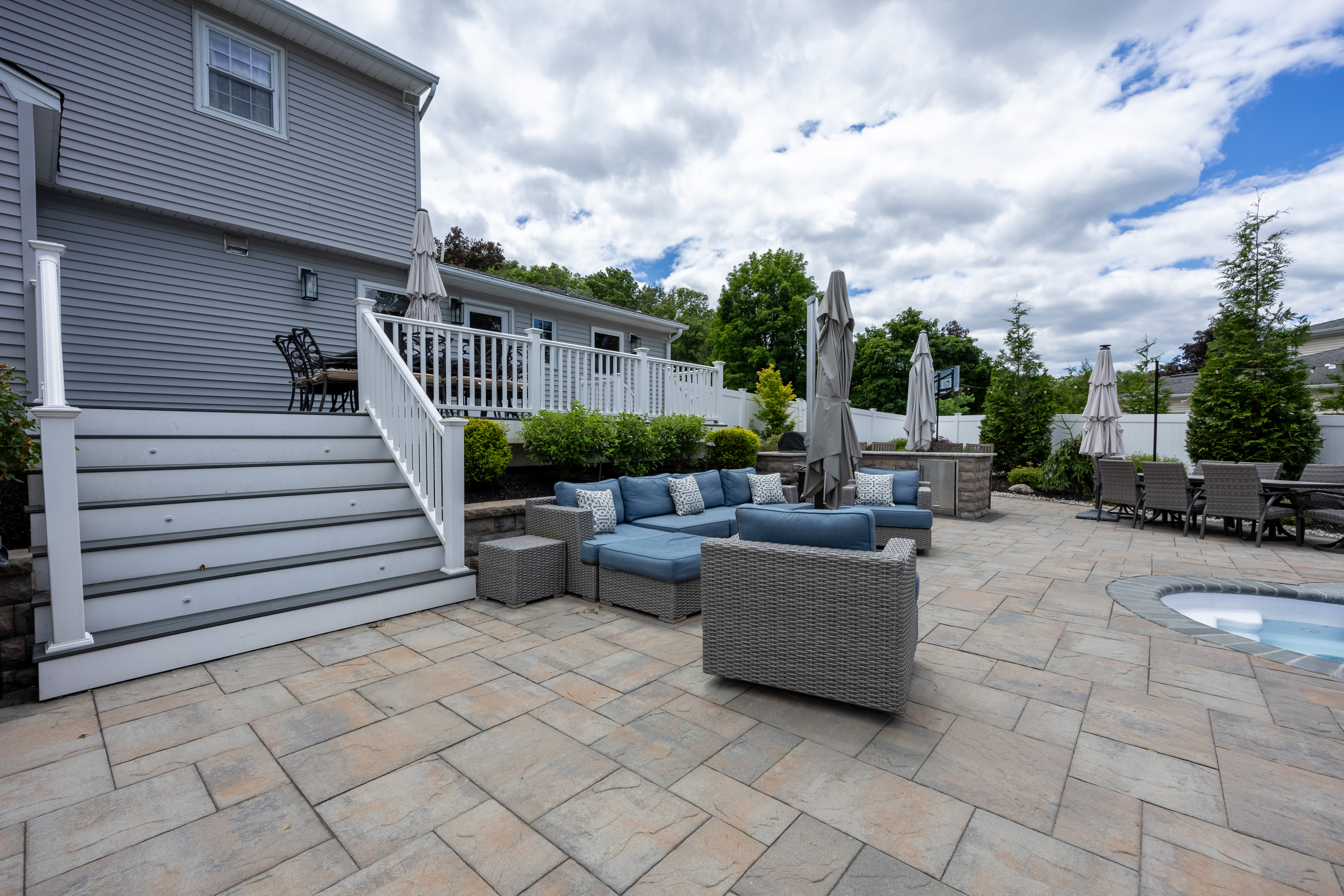 Montville Twp., New Jersey, 07082, United States, 4 Bedrooms Bedrooms, ,3 BathroomsBathrooms,Residential,For Sale,1979871