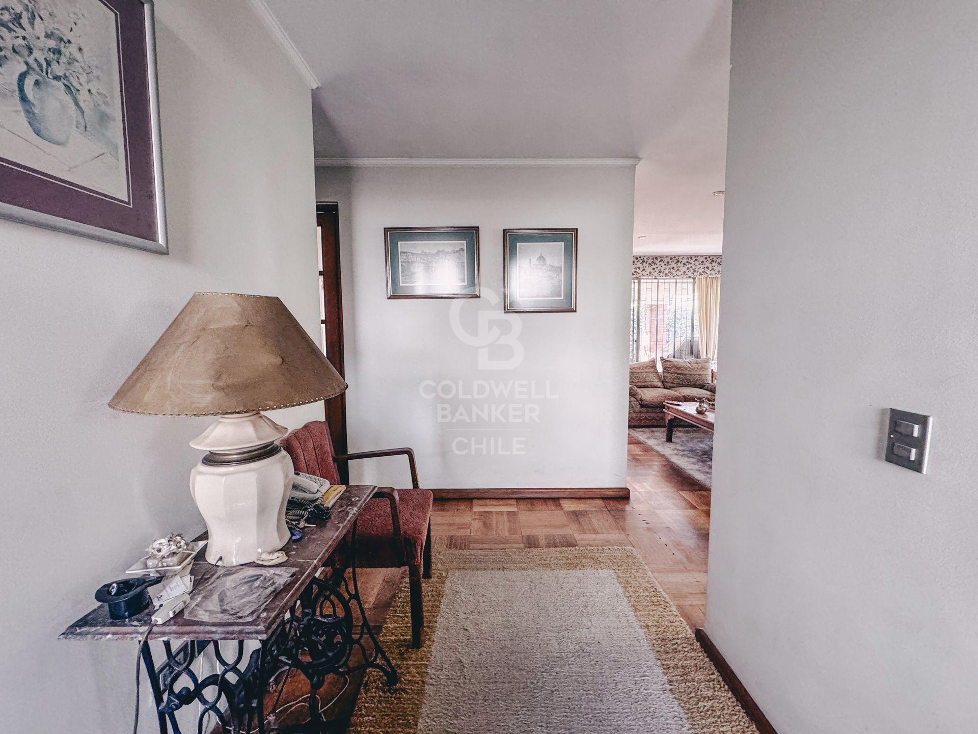 Vitacura, Chile, 4 Bedrooms Bedrooms, ,3 BathroomsBathrooms,Residential,For Sale,1917854