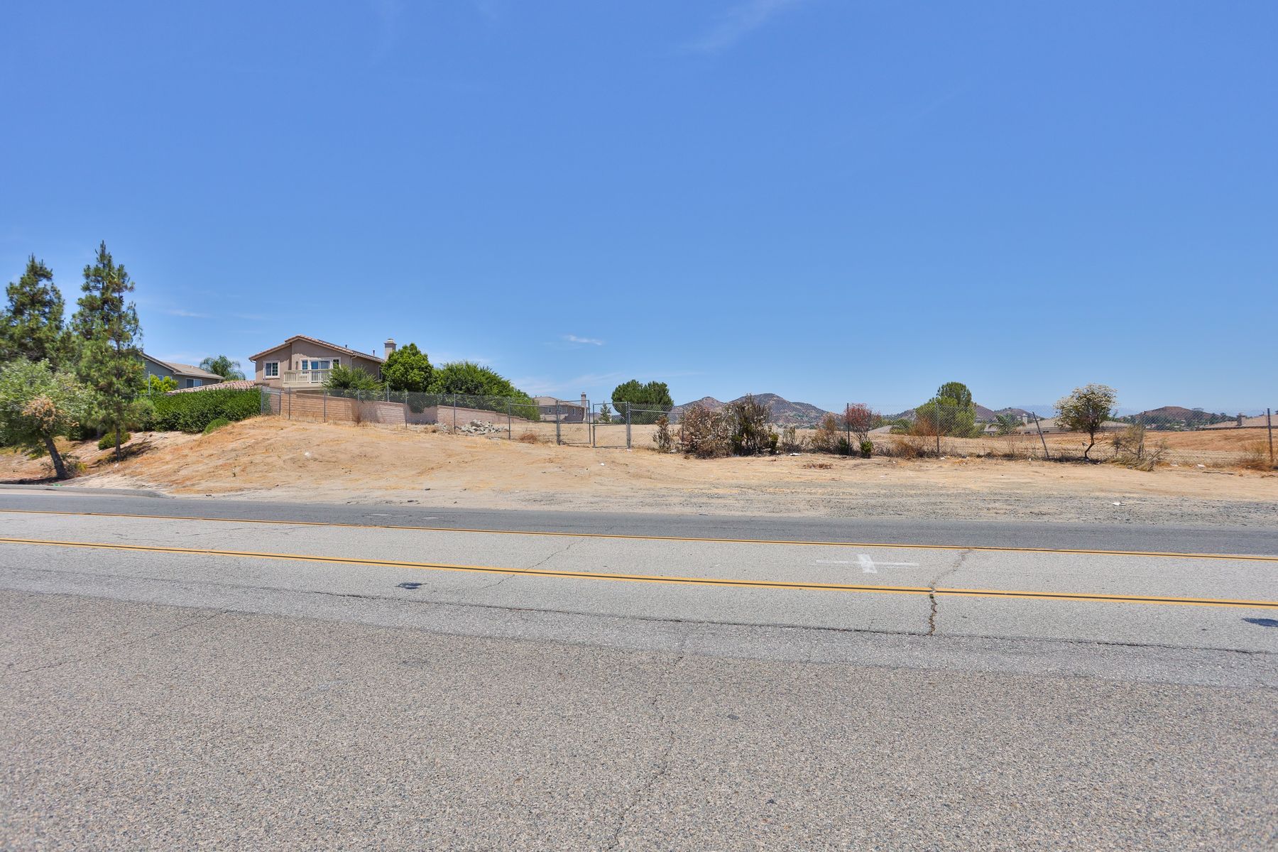  2 Jackson Ave, Murrieta, CA 92562 - 物件實景