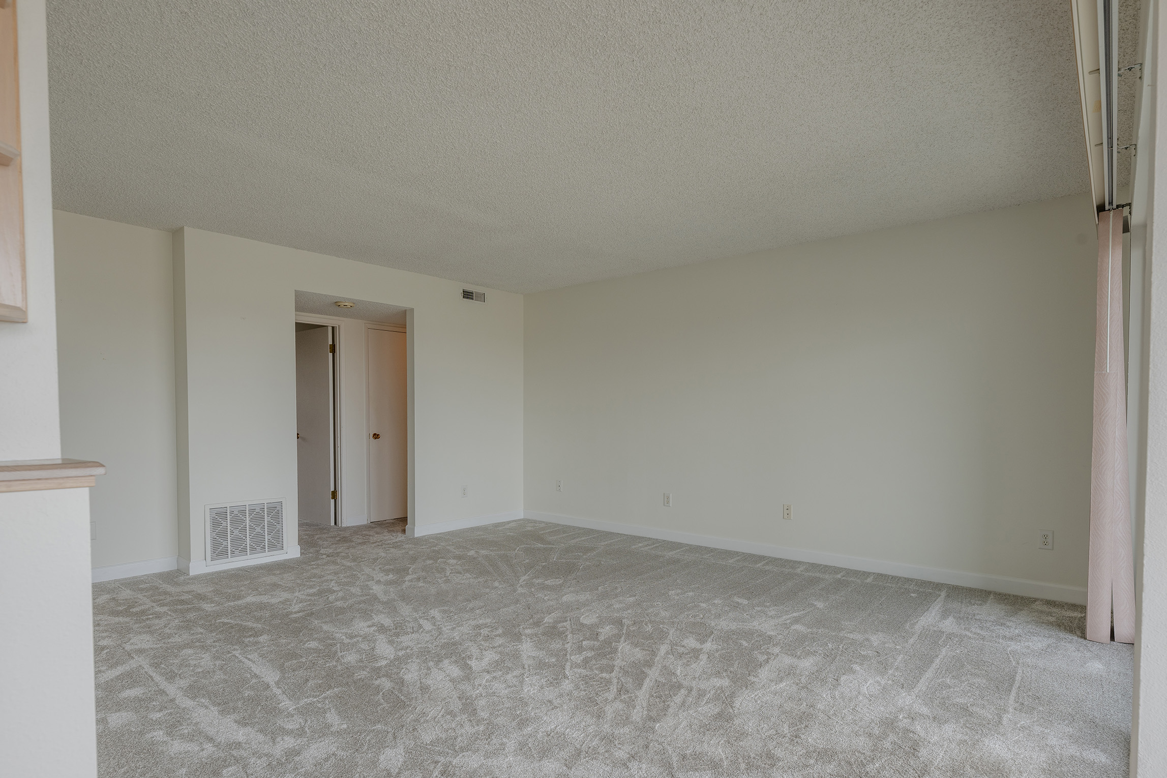  Situated along the Columbia River with breathtaking, one-of-a-kind 180-views - 物件實景