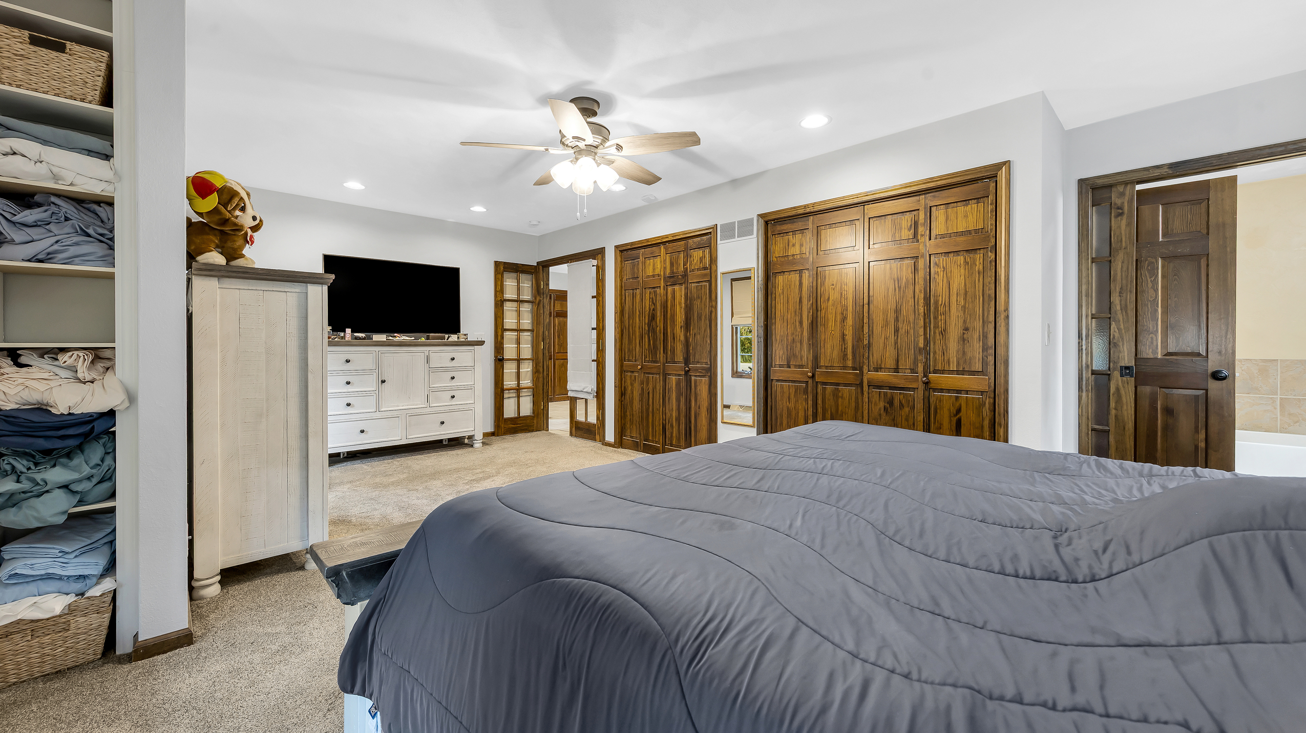 Waterloo, Illinois, 62298, United States, 3 Bedrooms Bedrooms, ,3 BathroomsBathrooms,Residential,For Sale,1986147