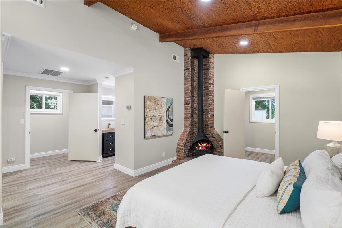 Los Gatos, California, 95033, United States, 3 Bedrooms Bedrooms, ,3 BathroomsBathrooms,Residential,For Sale,1905876